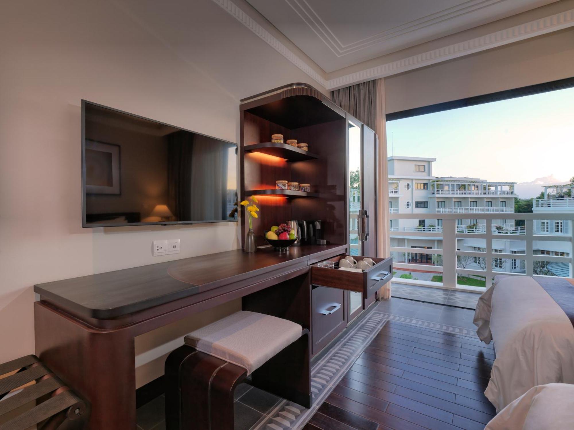 Azerai La Residence,