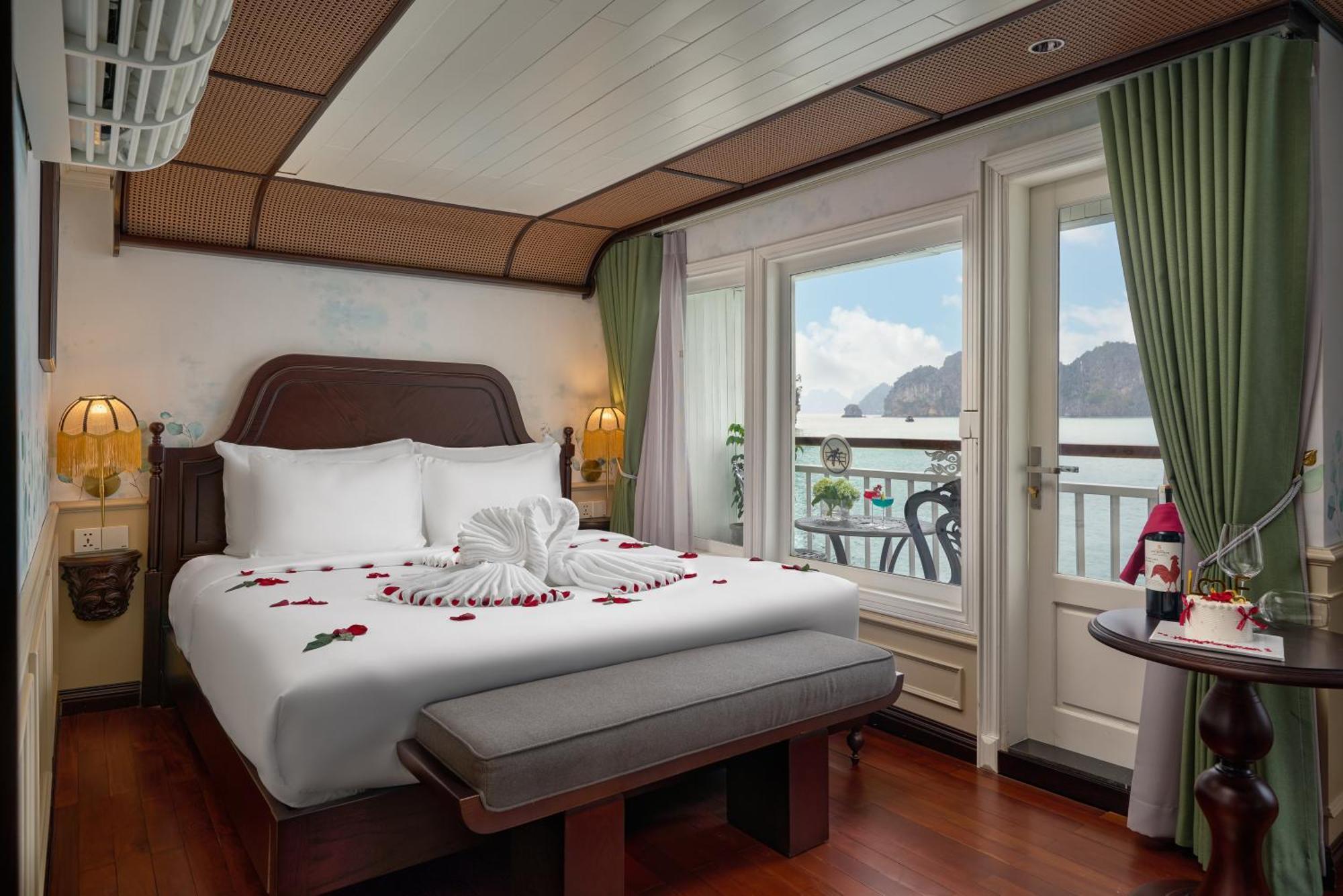  Signature Royal Halong Cruise 5*