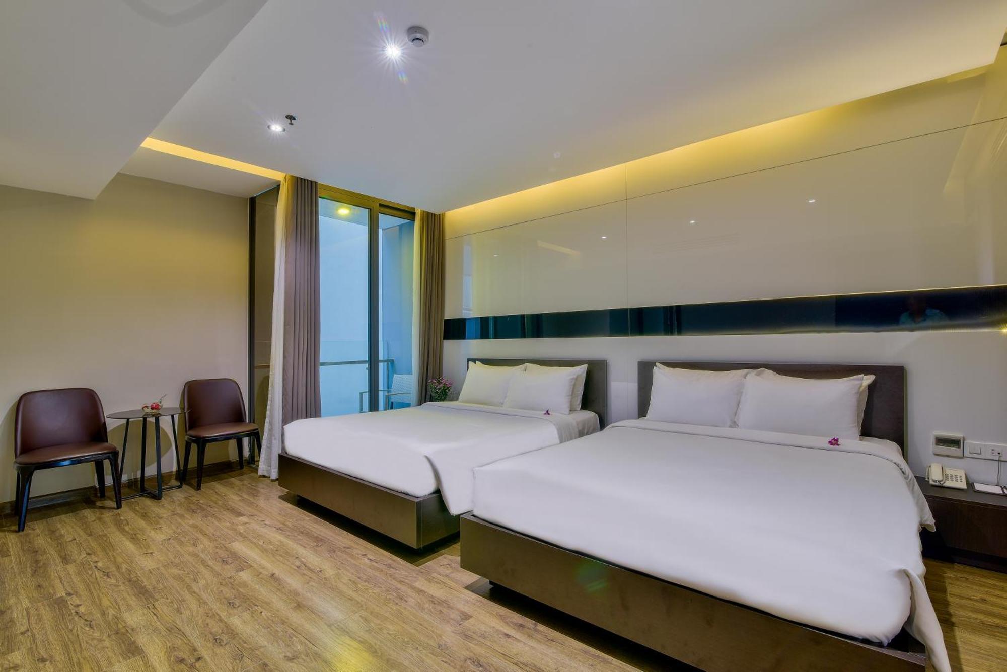 Poseidon Hotel 4*