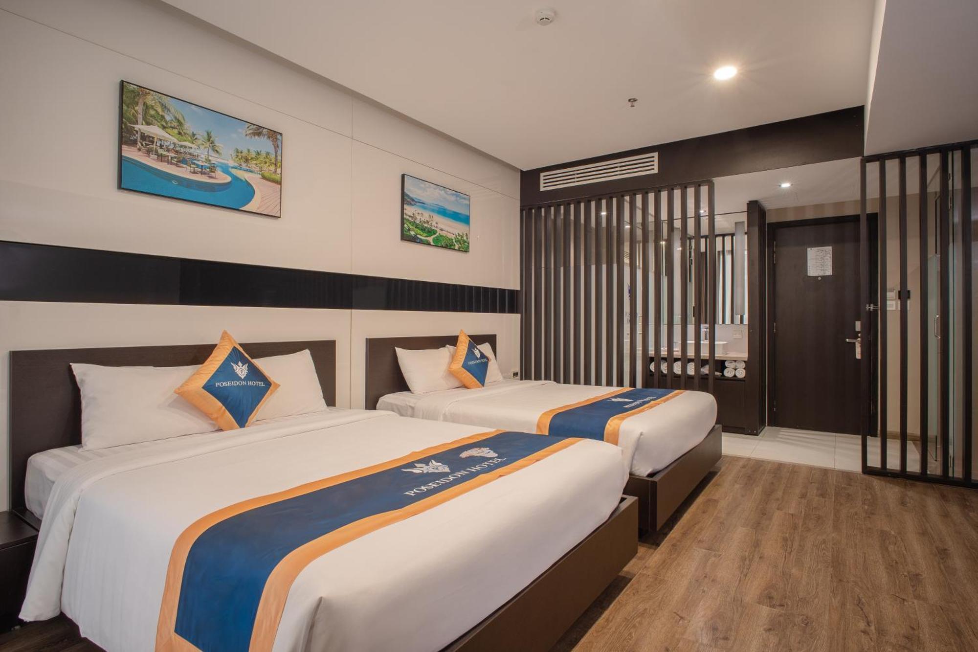 Poseidon Hotel 4*