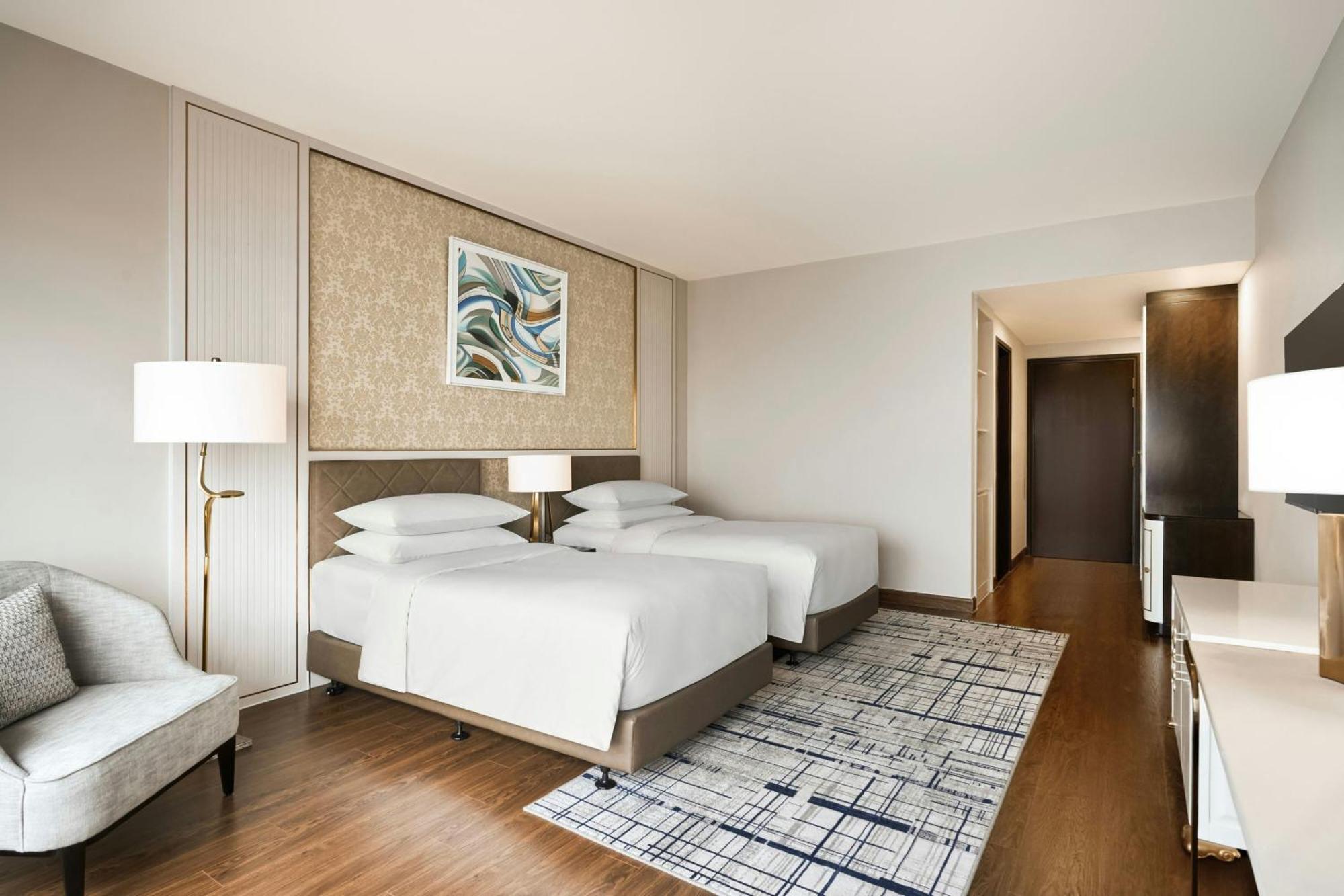 Sheraton Phong