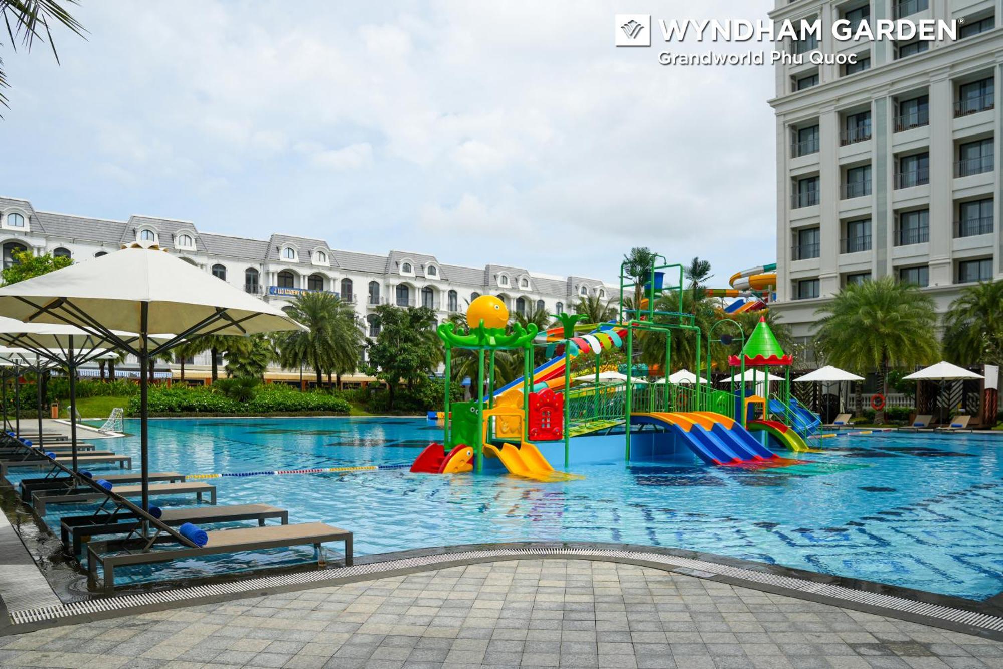 Hotel Wyndham Garden Grandworld