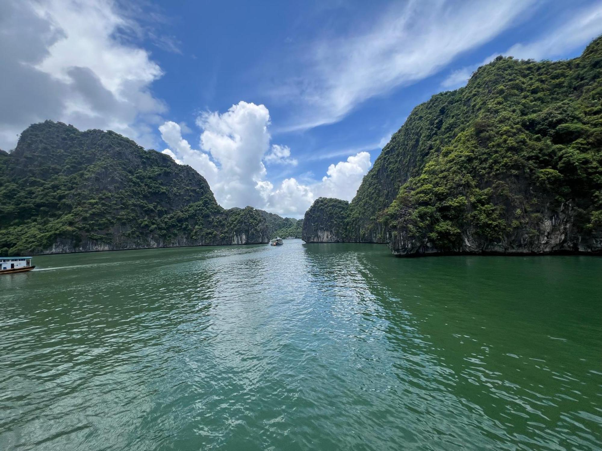 Mb 3* Cat Ba Island