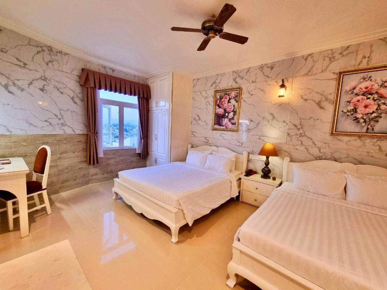 Hotel Tulip 3