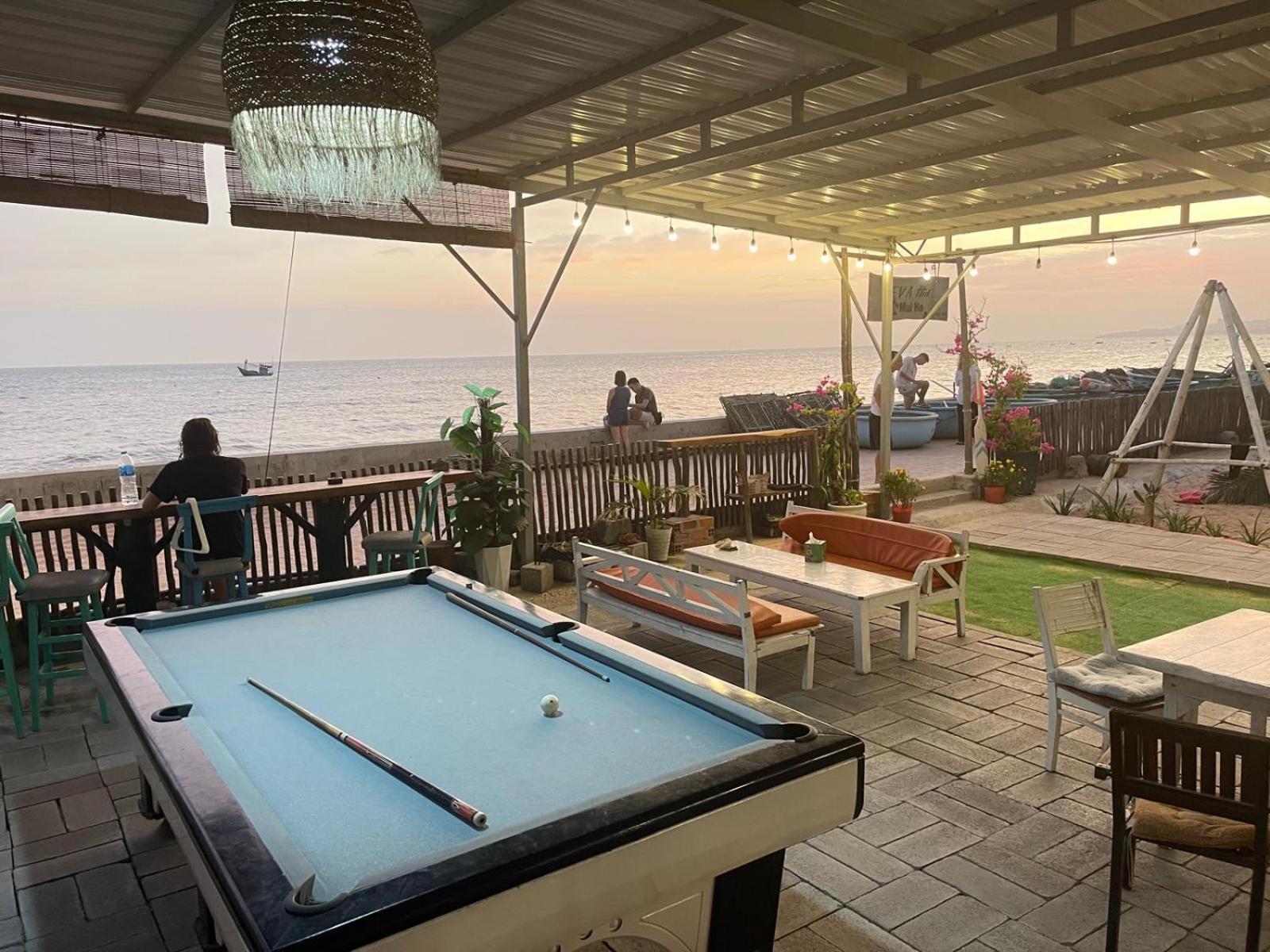 Eva Hut Hostel Mui Ne