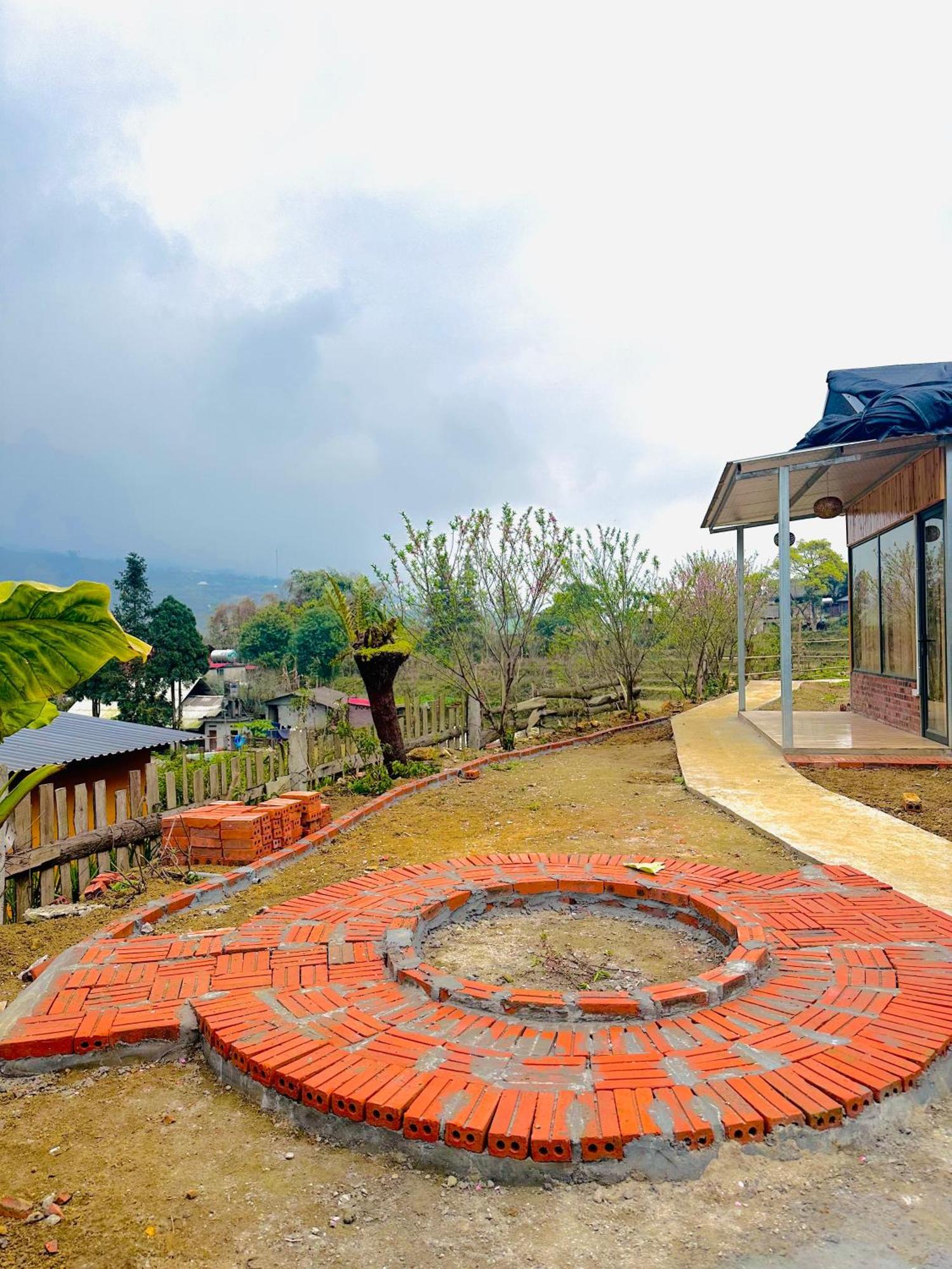 Lodge De House & Coffee Sa Pa