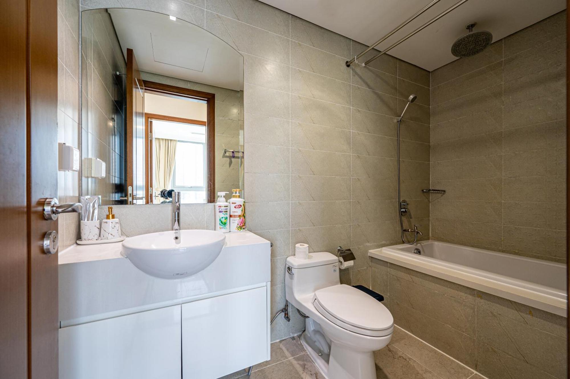 Apartment Vinhomes Park - Landmark Luxury *