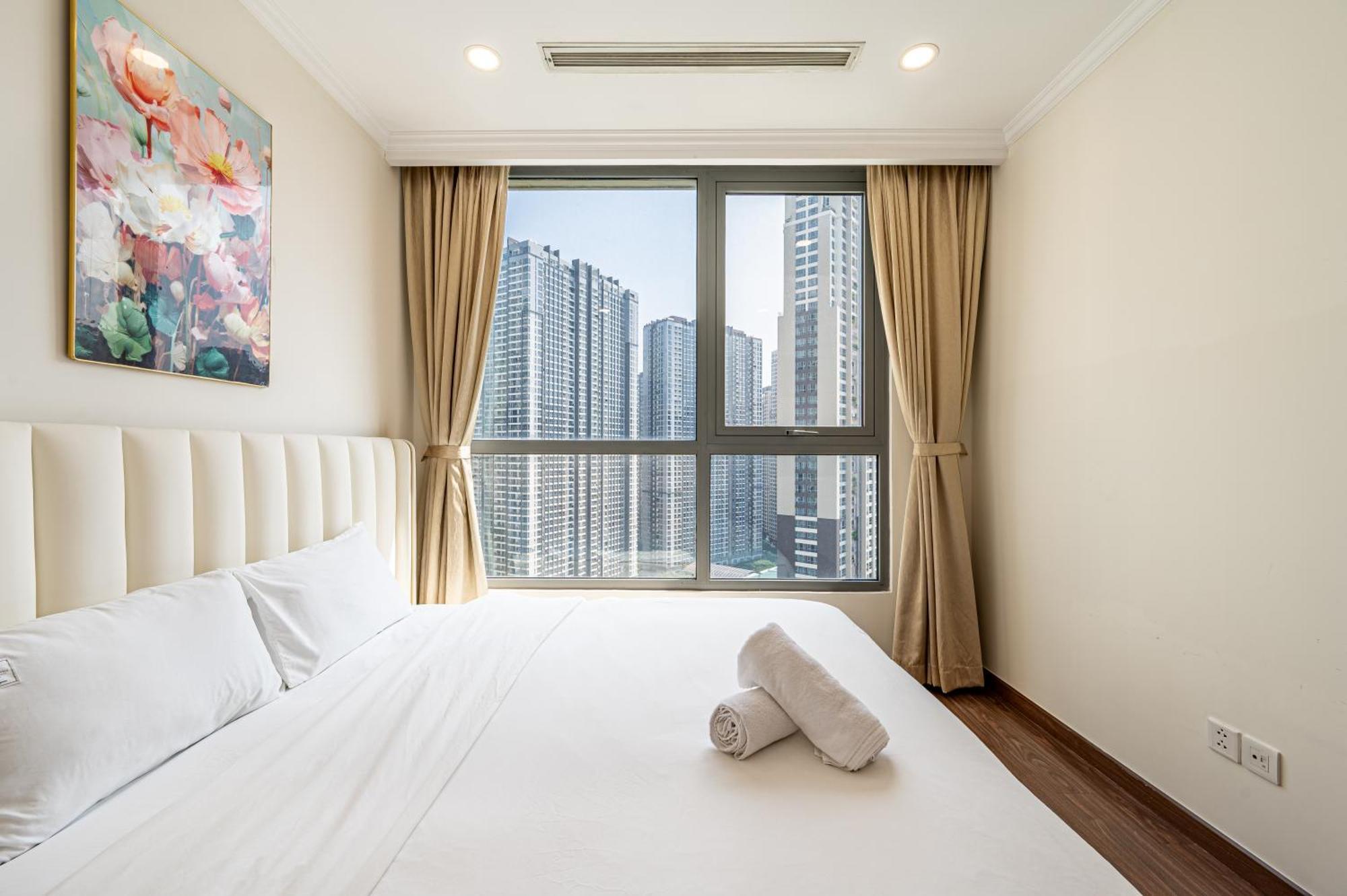 Vinhomes Park - Landmark Luxury Apartment Ho Chi Minh City