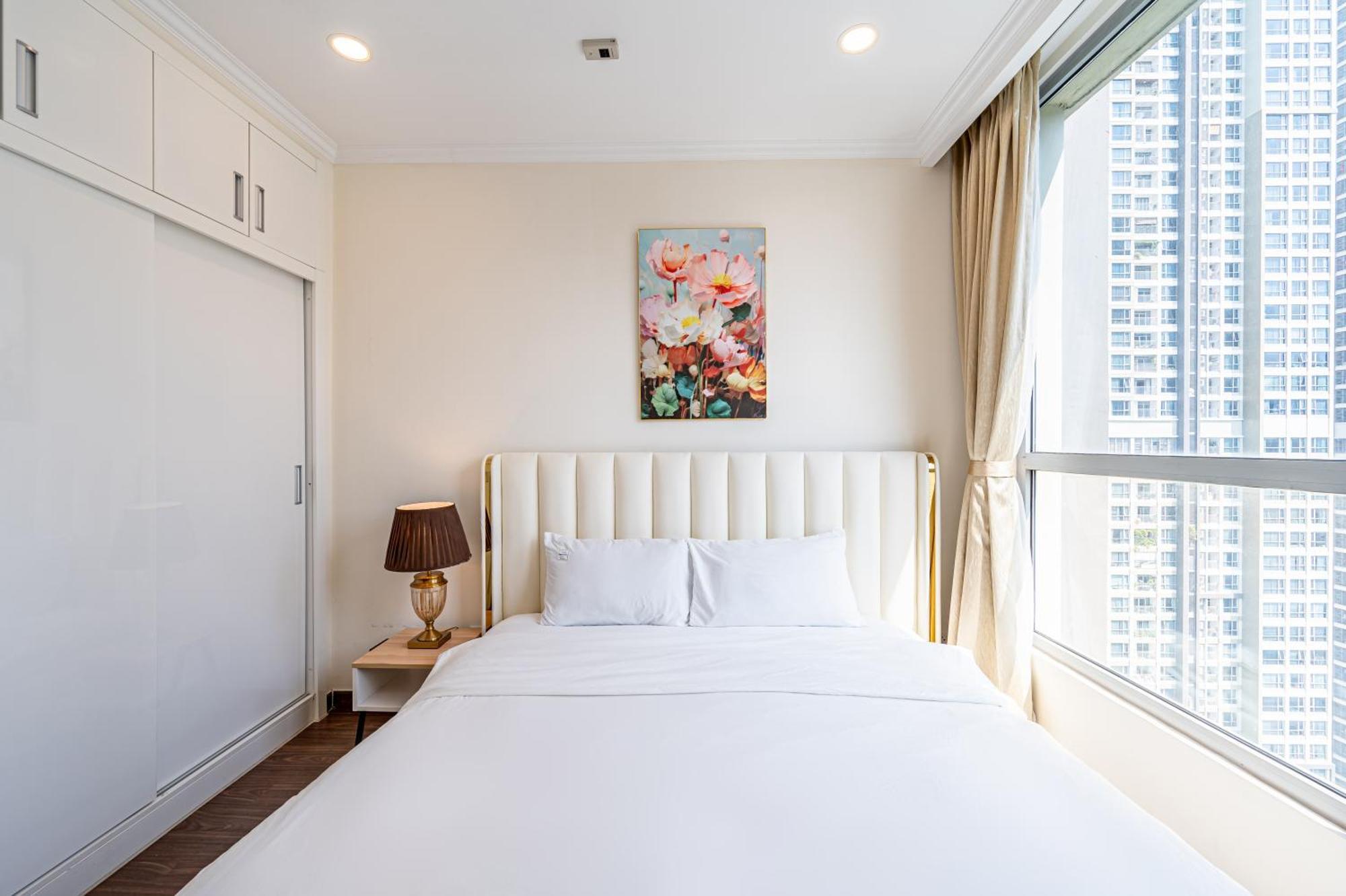 Vinhomes Park - Landmark Luxury Apartment Ho Chi Minh City