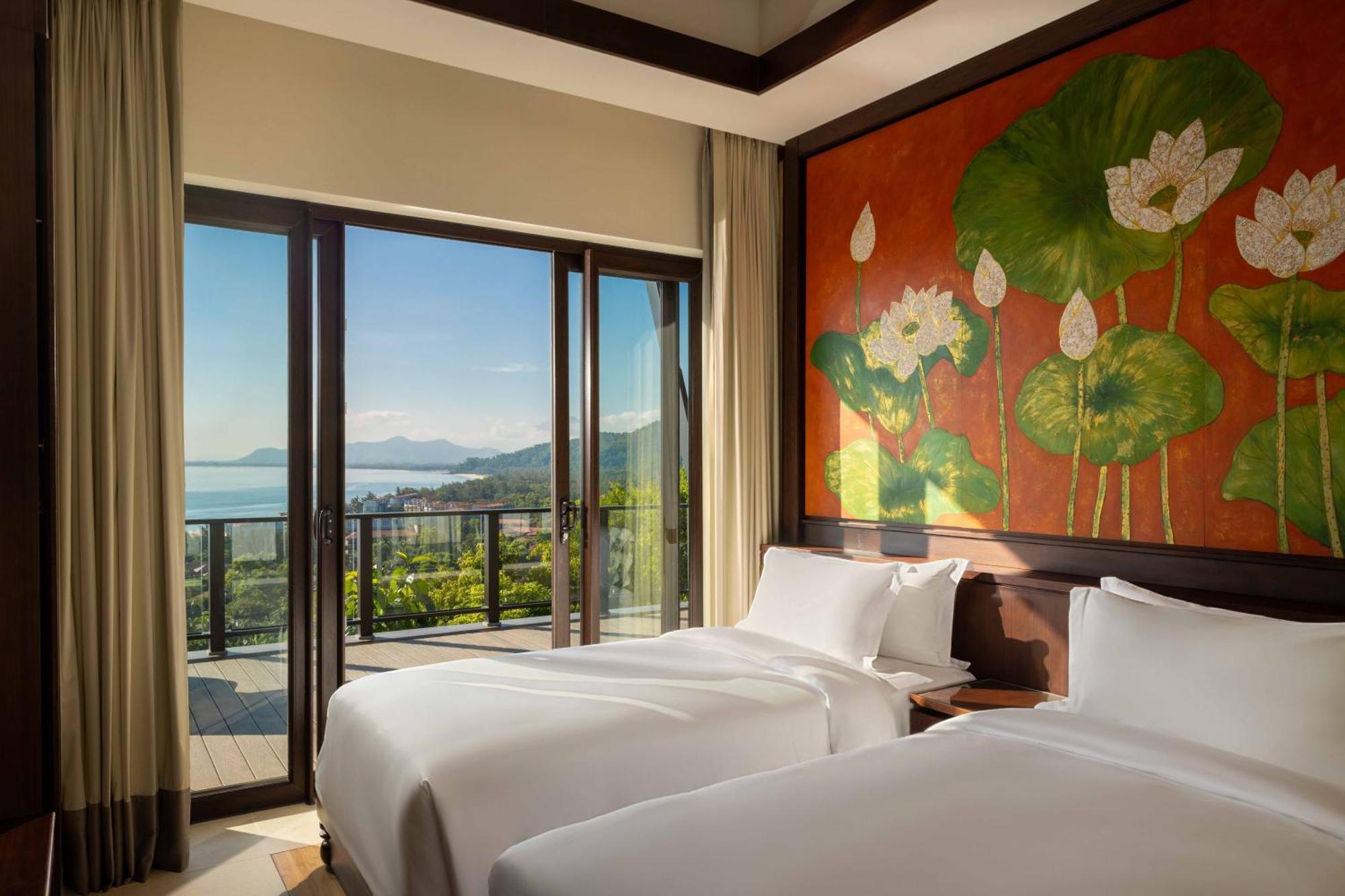 Banyan Tree 5* Lang Co