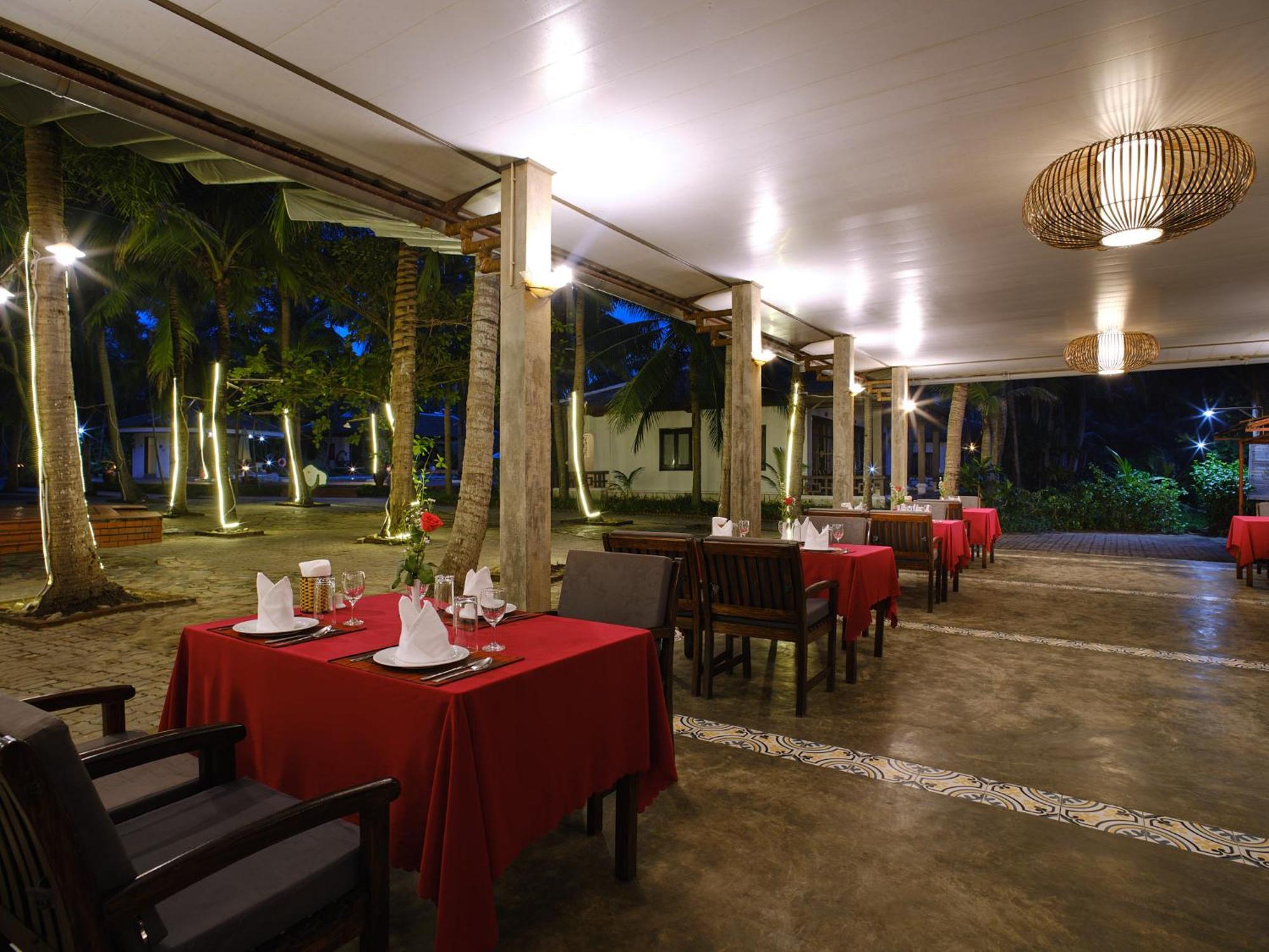 Lang Co Beach Resort 4*