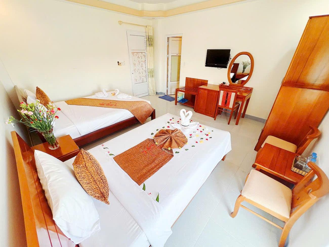 Ha Phuong Hotel