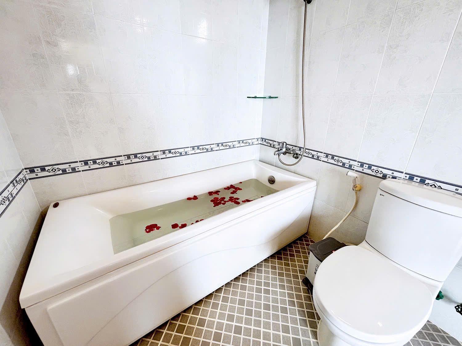 Ha Phuong Hotel