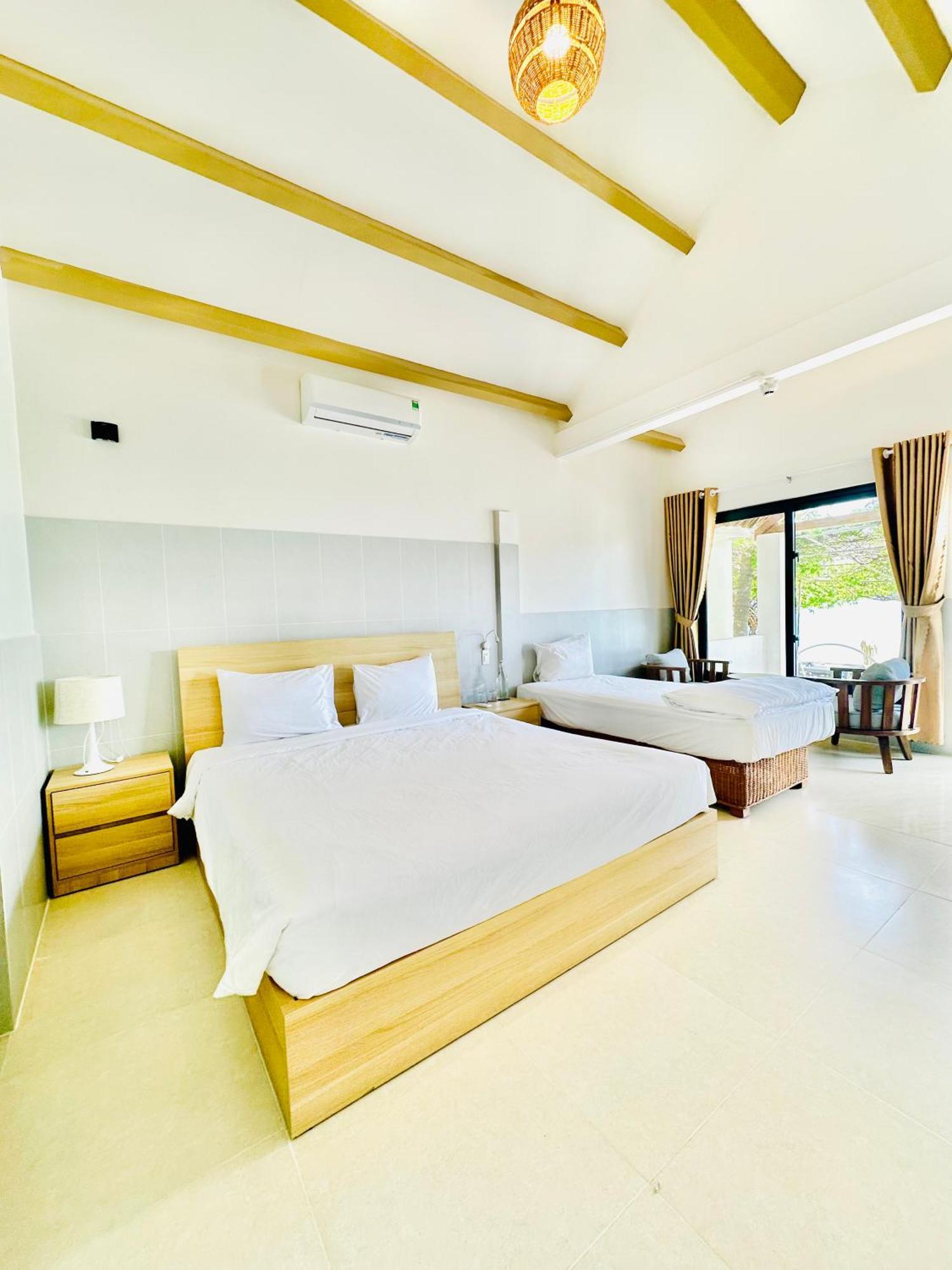 Paradise Doc Let Resort