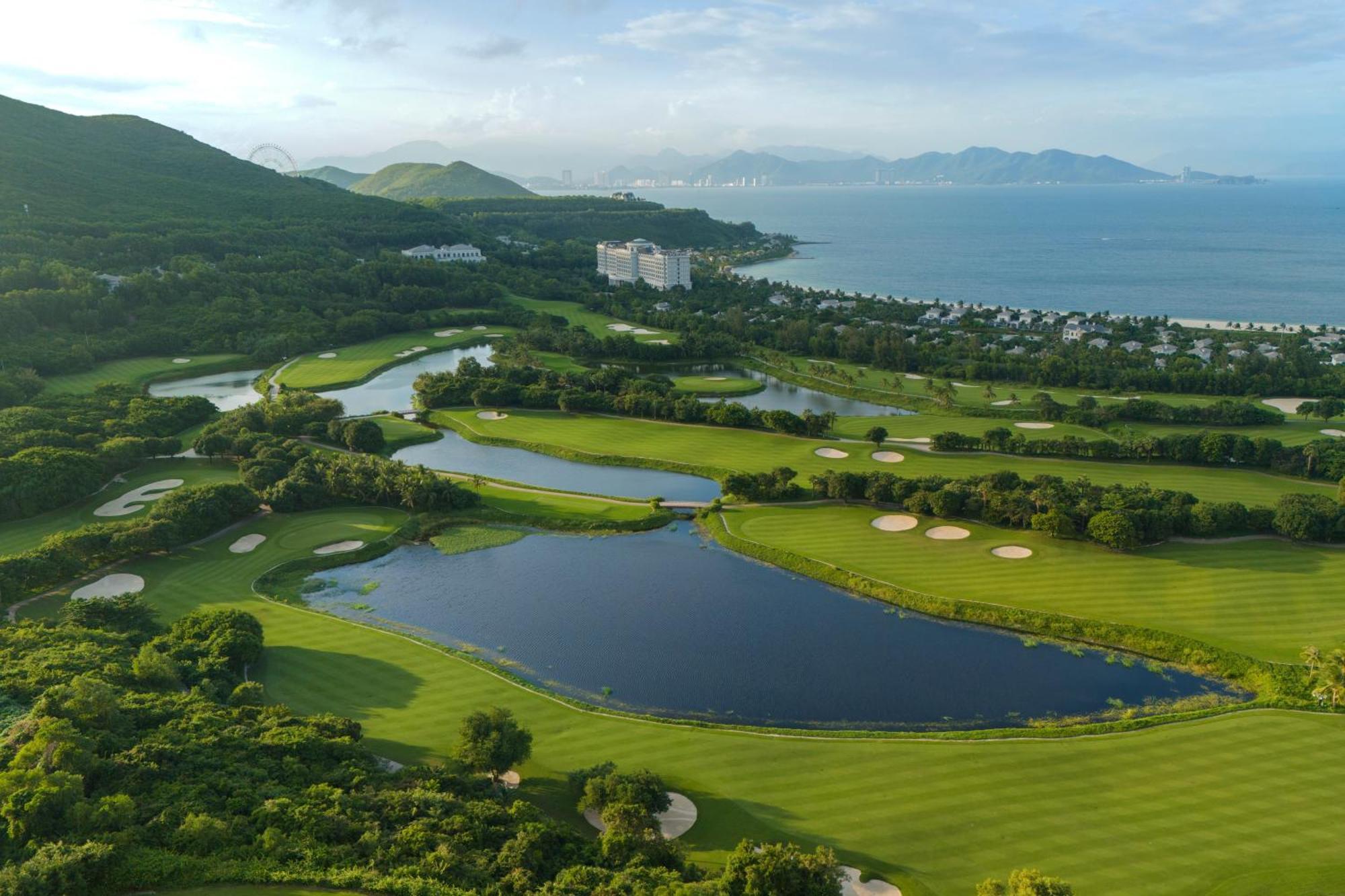 Vinpearl Discovery Sealink Khu nghỉ mát Nha Trang