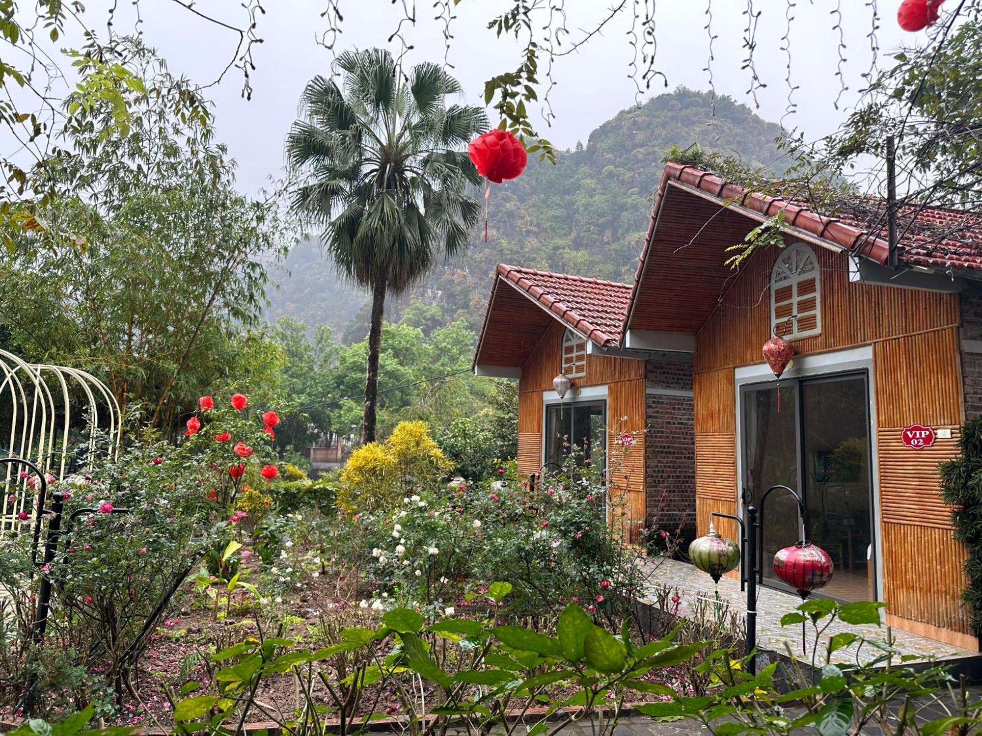 Hoanglong Riverside
