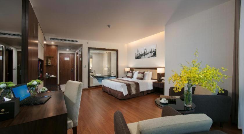 Marina Hotel Ha Long