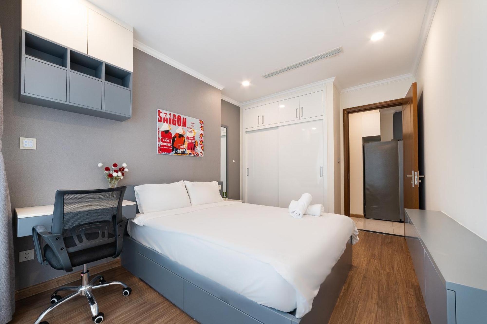 Apartment Vinhomes Park - Landmark Luxury Ho Chi Minh City