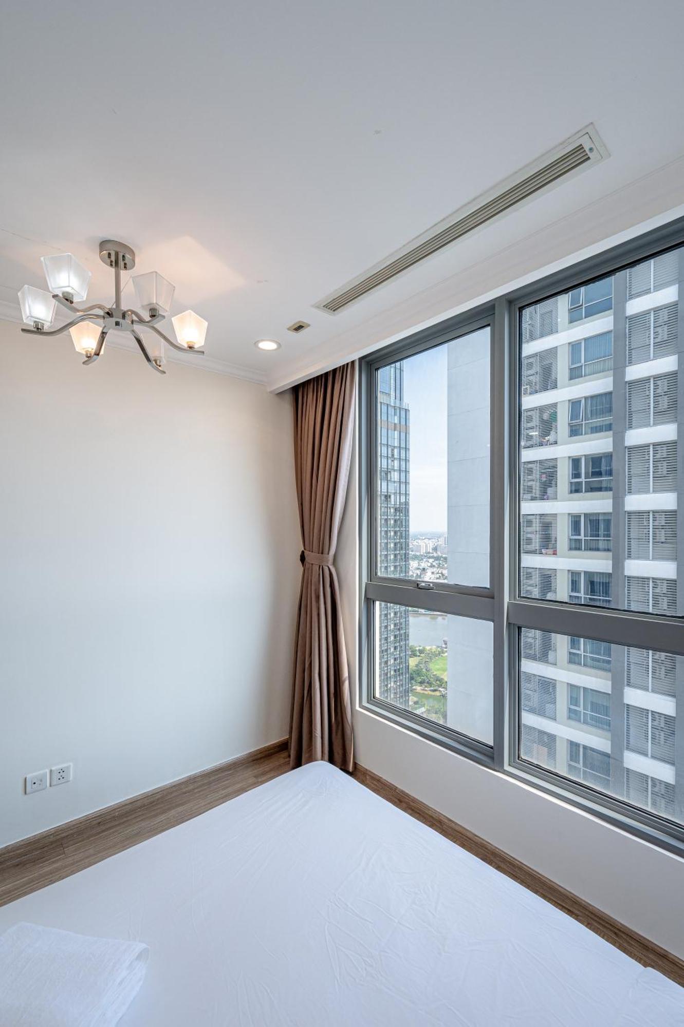 Vinhomes Park - Landmark Luxury Apartment Ho Chi Minh City