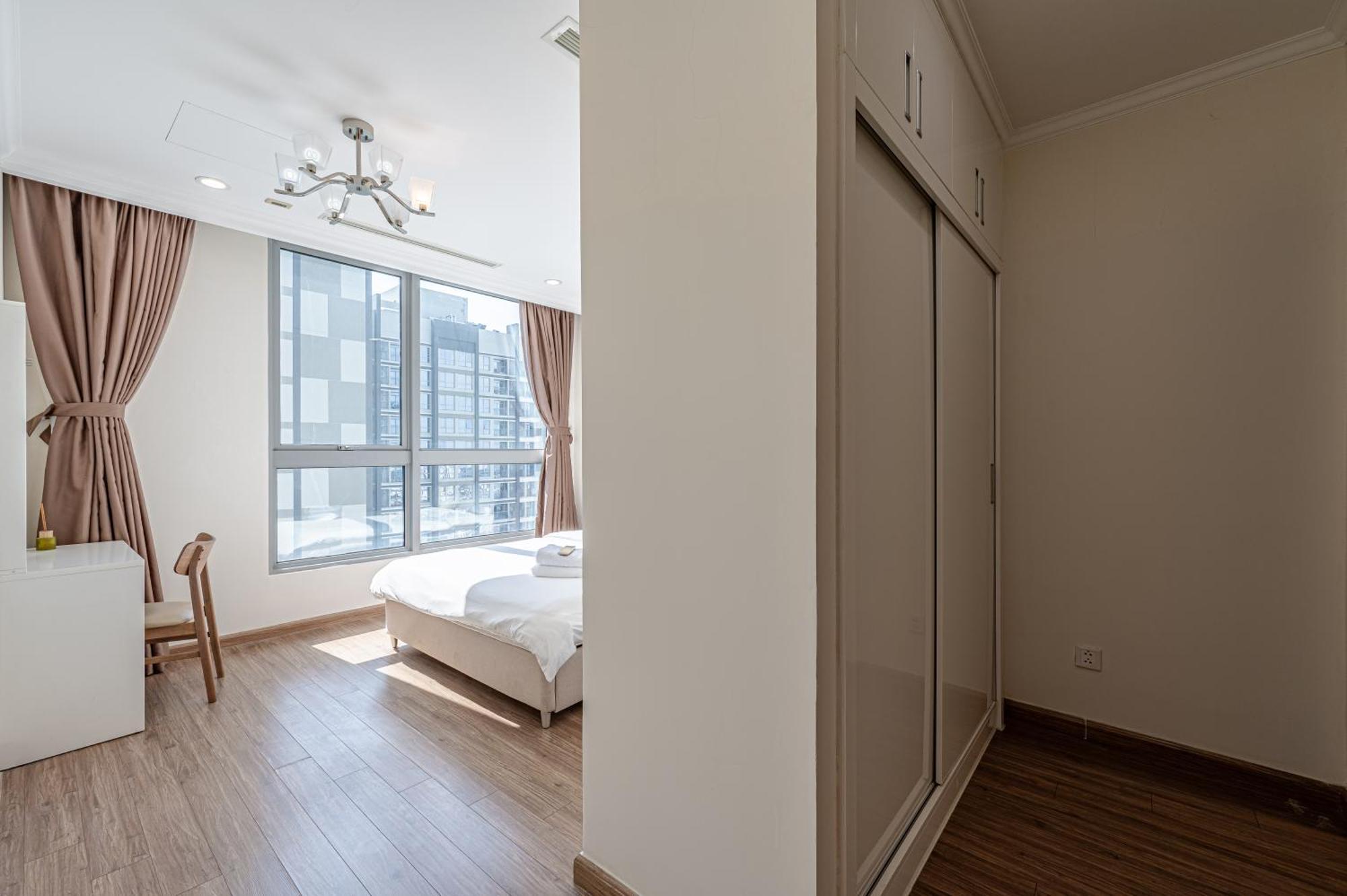 Apartment Vinhomes Park - Landmark Luxury *