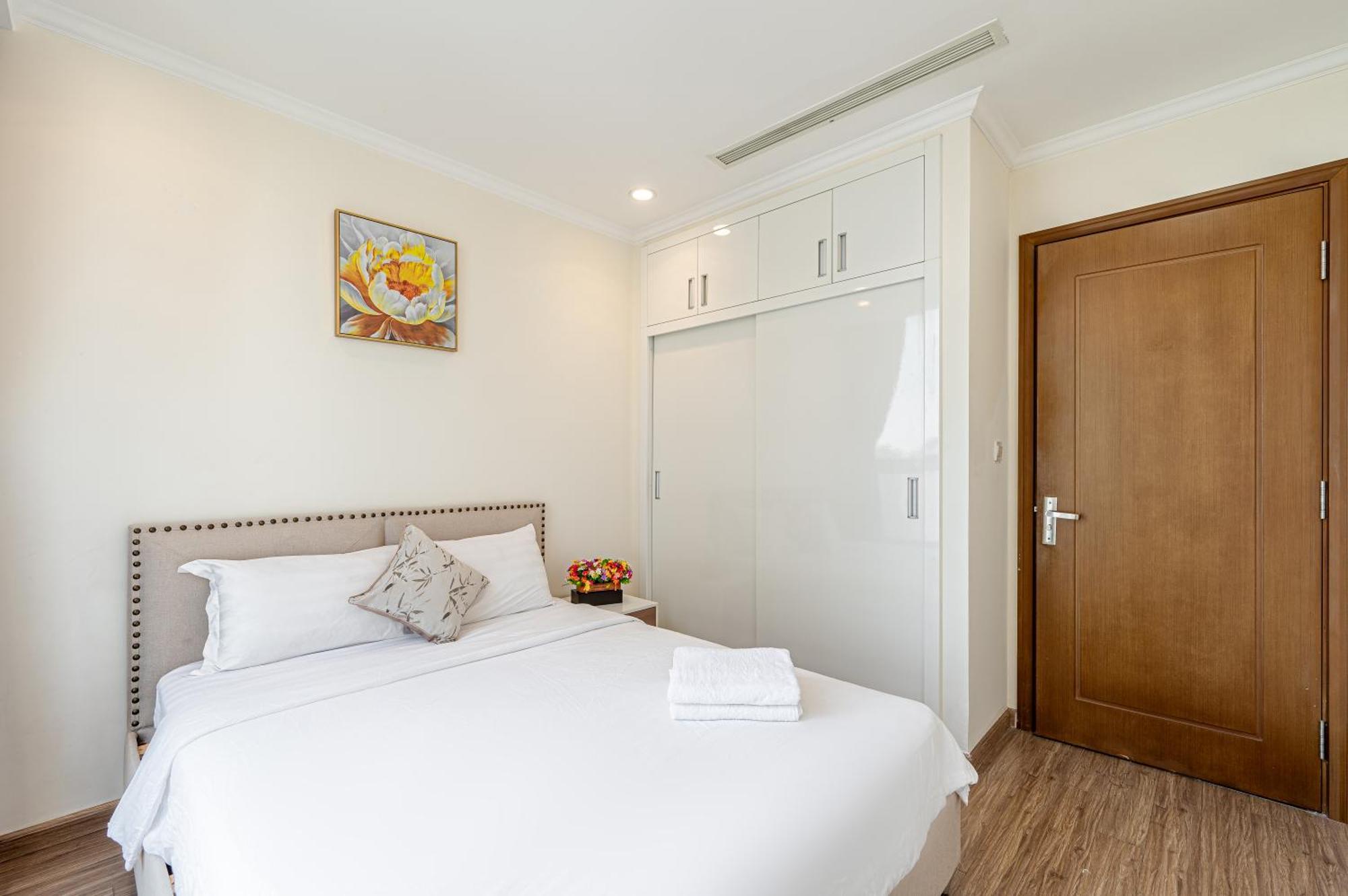 Apartment Vinhomes Park - Landmark Luxury *