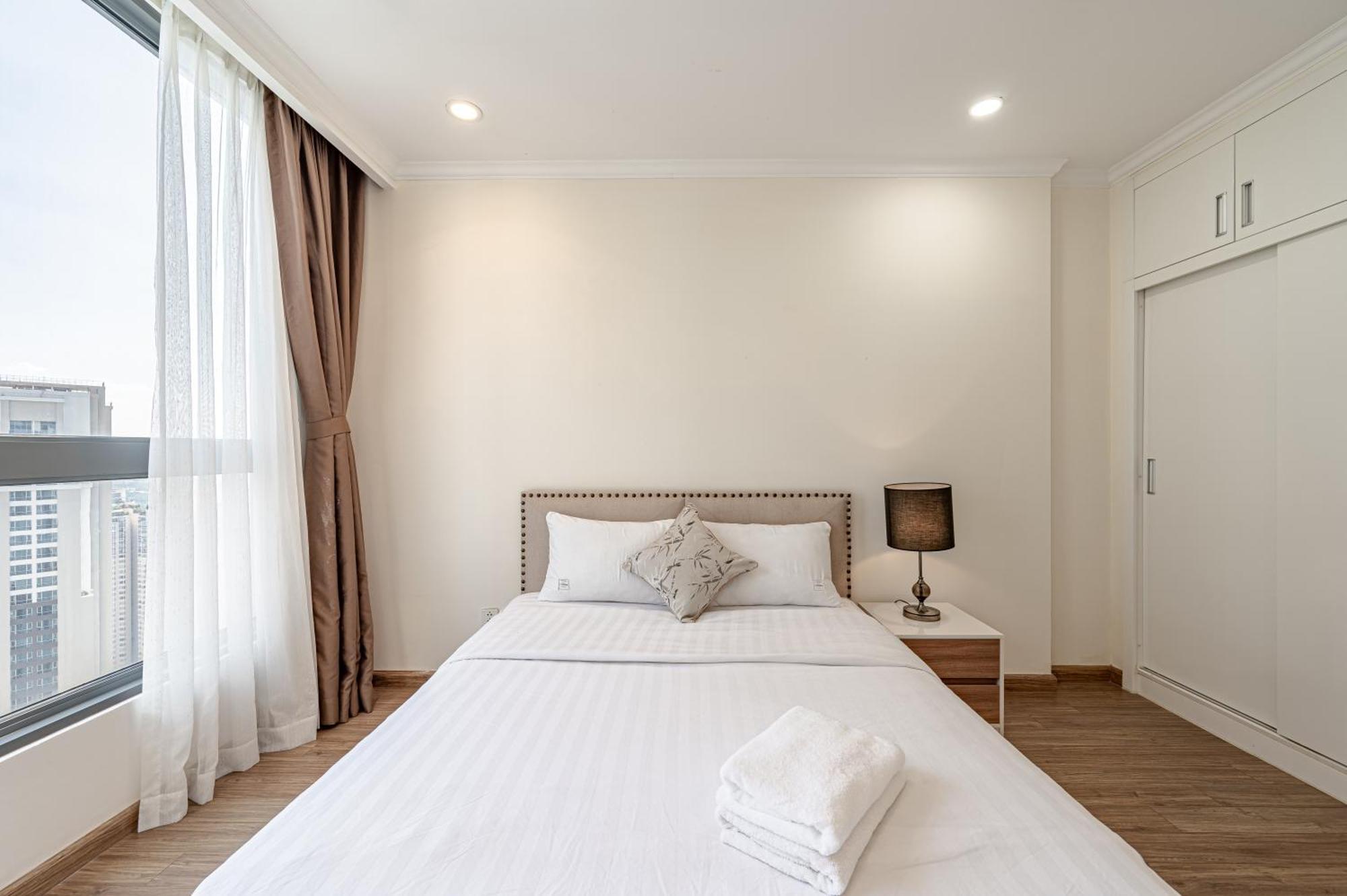 Apartment Vinhomes Park - Landmark Luxury *