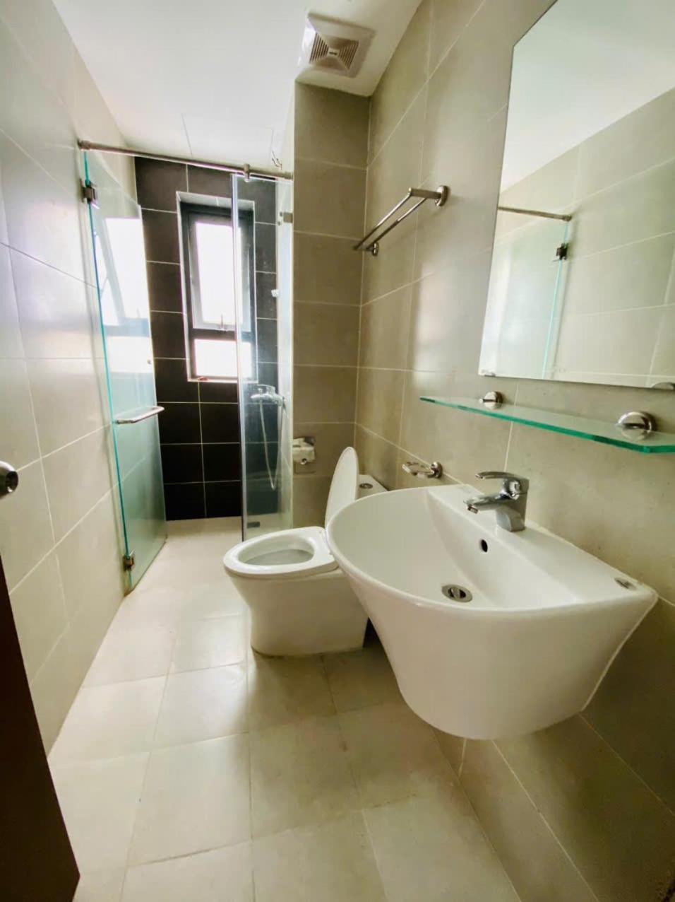 Bcons Garden View Landmark 81 Apartment *