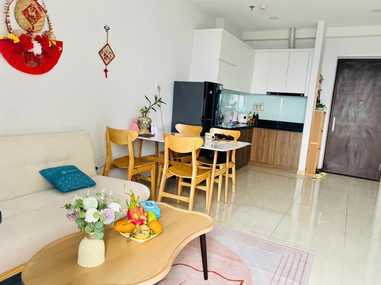 Bcons Garden View Landmark 81 Apartment