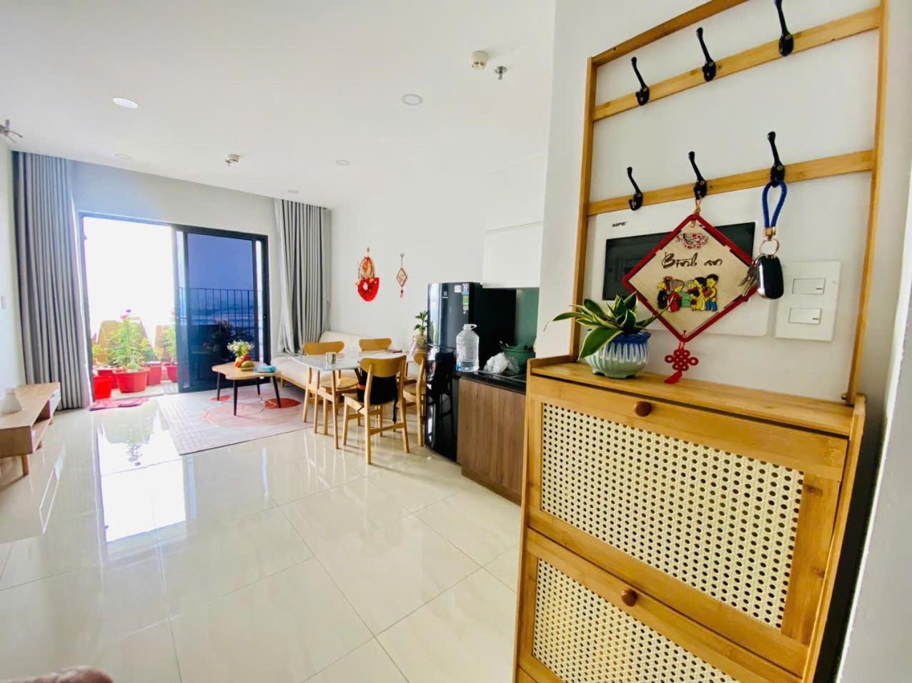 Bcons Garden View Landmark 81 Apartment *