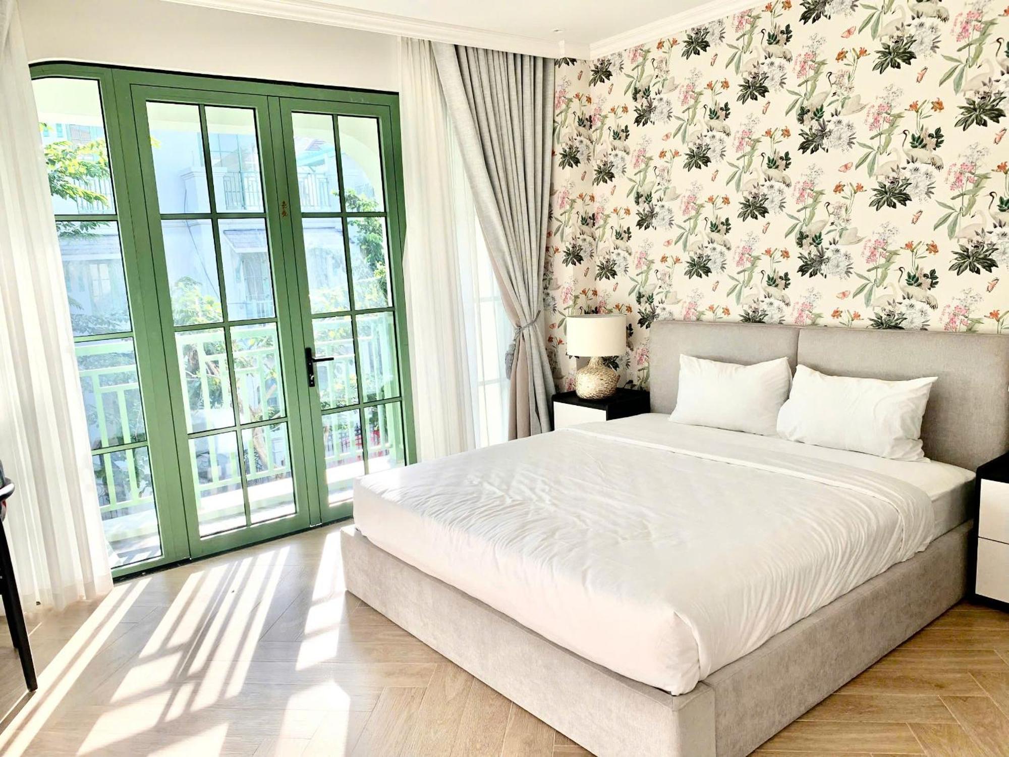Sea Gallery Tropical Khem Villa *