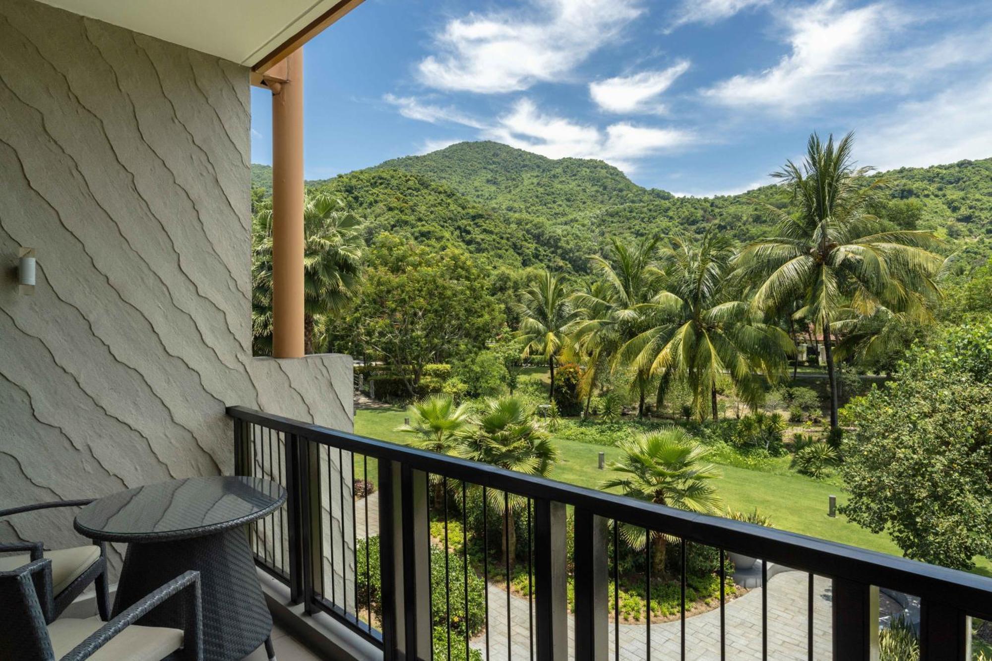 Resort Angsana Lang Co