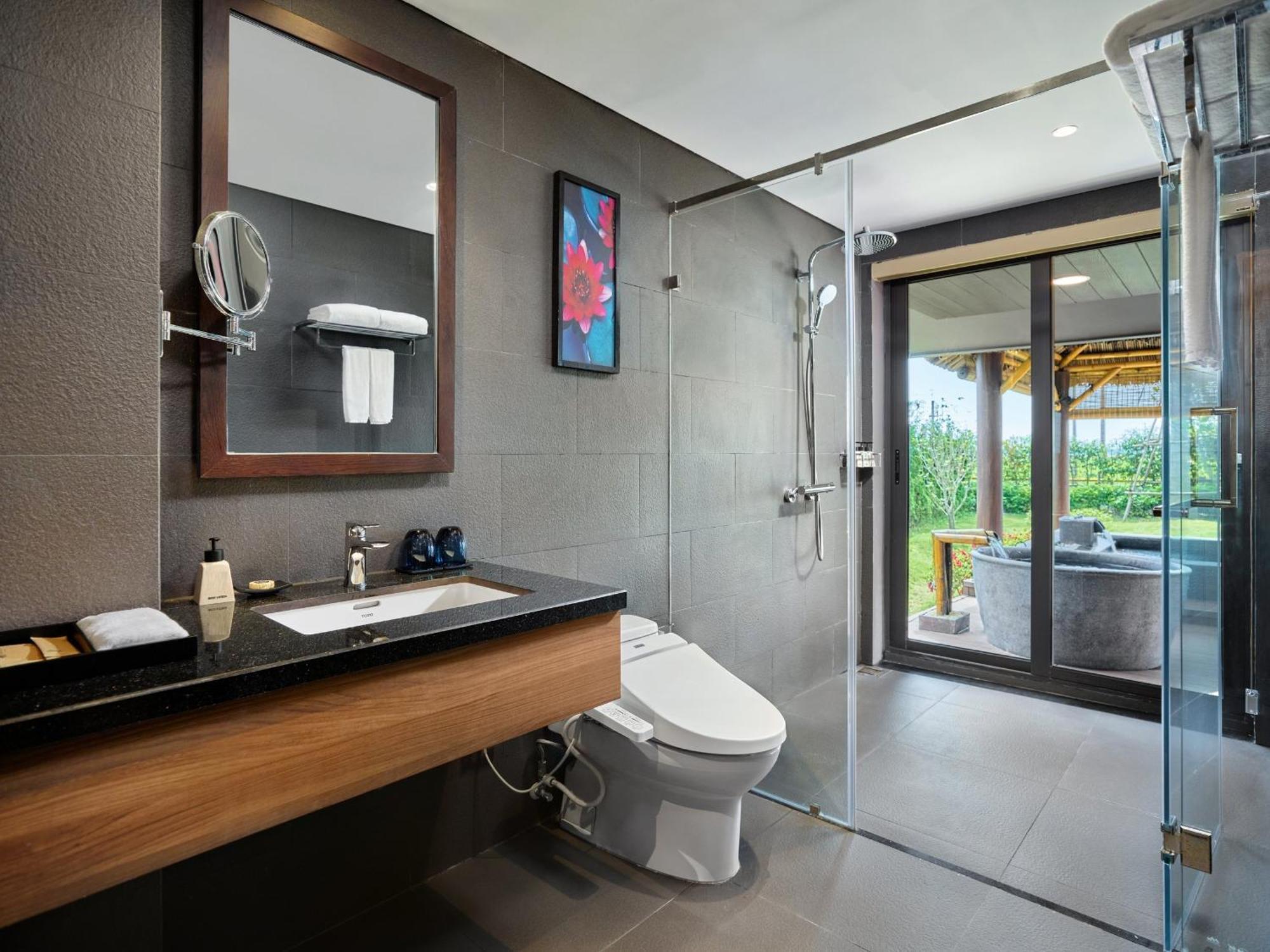 Kobi Onsen Hue, Affiliated By Melia 5* Hue