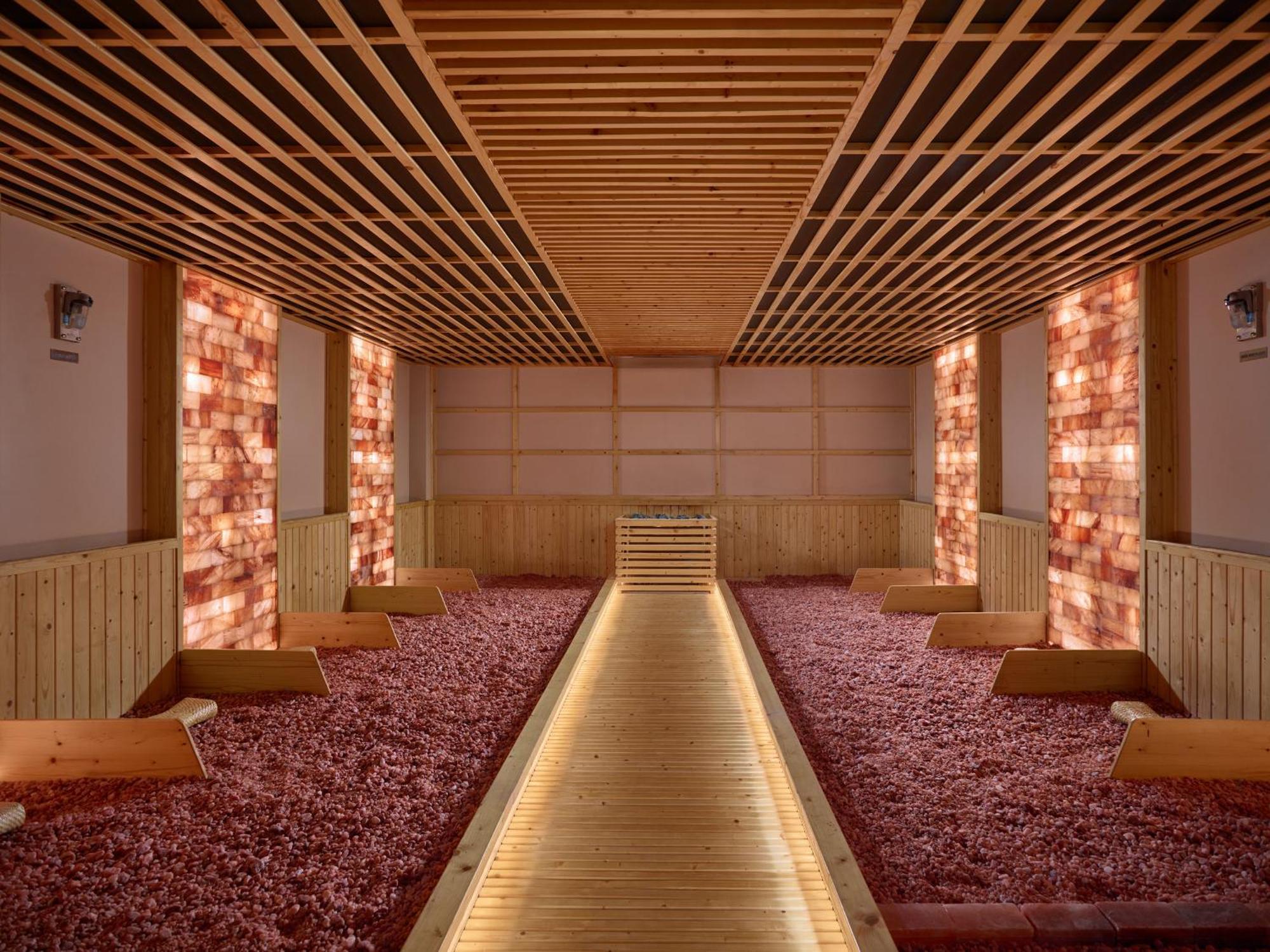 Kobi Onsen Hue, Affiliated By Melia Resort 5*