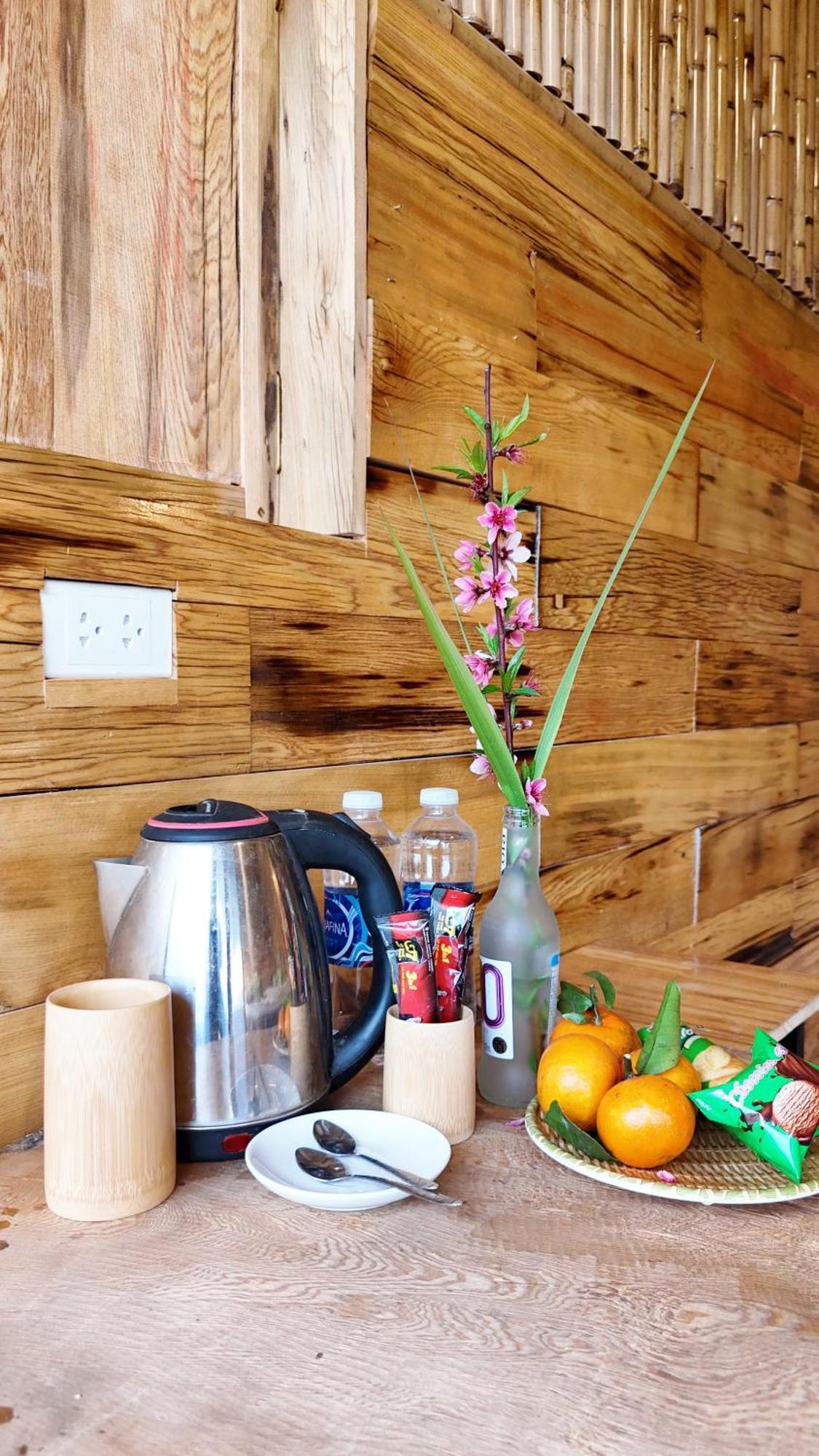 Big View Homestay, Tour & Vegetarian * Mu Cang Chai