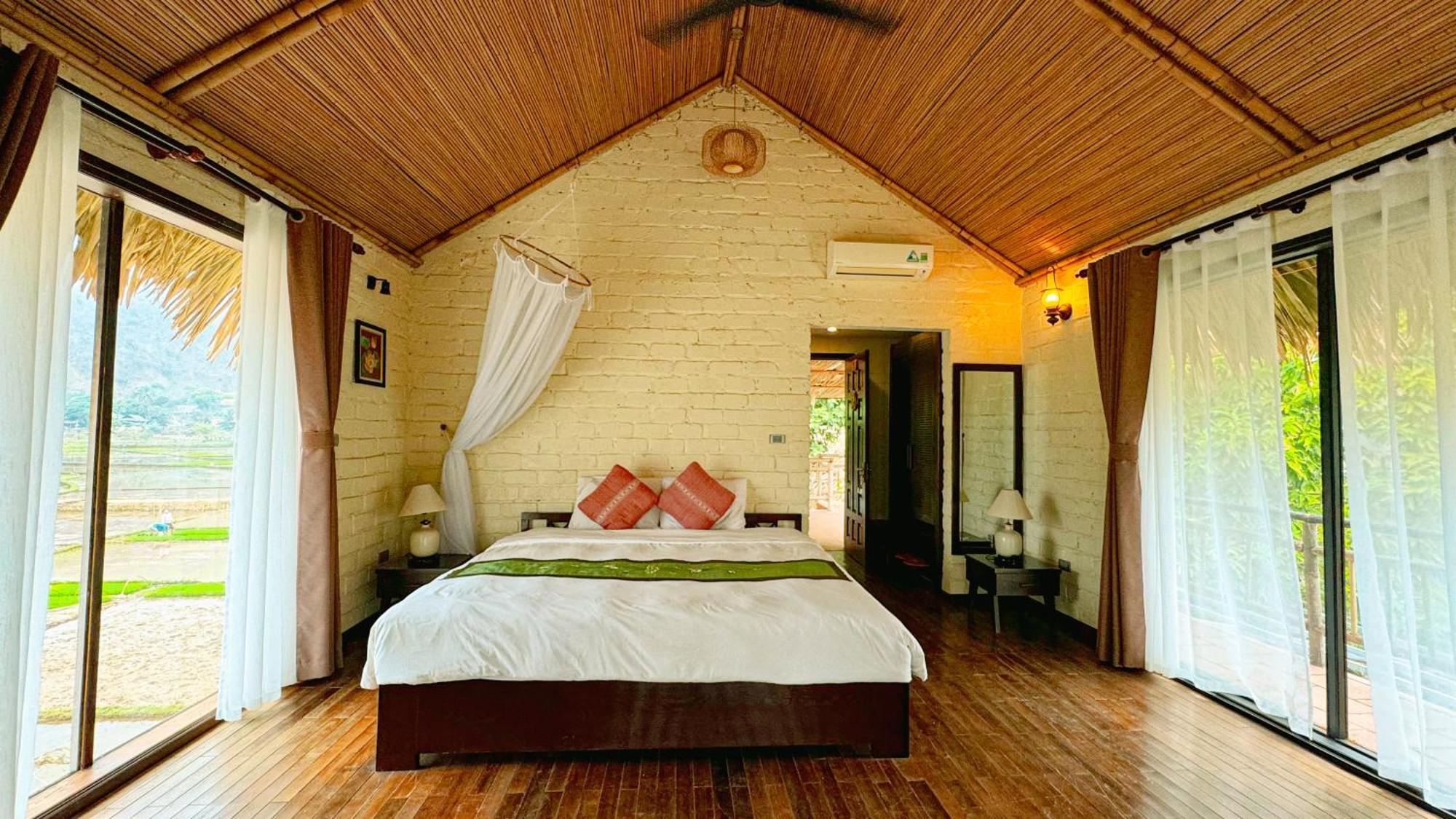 Mai Chau Villas *