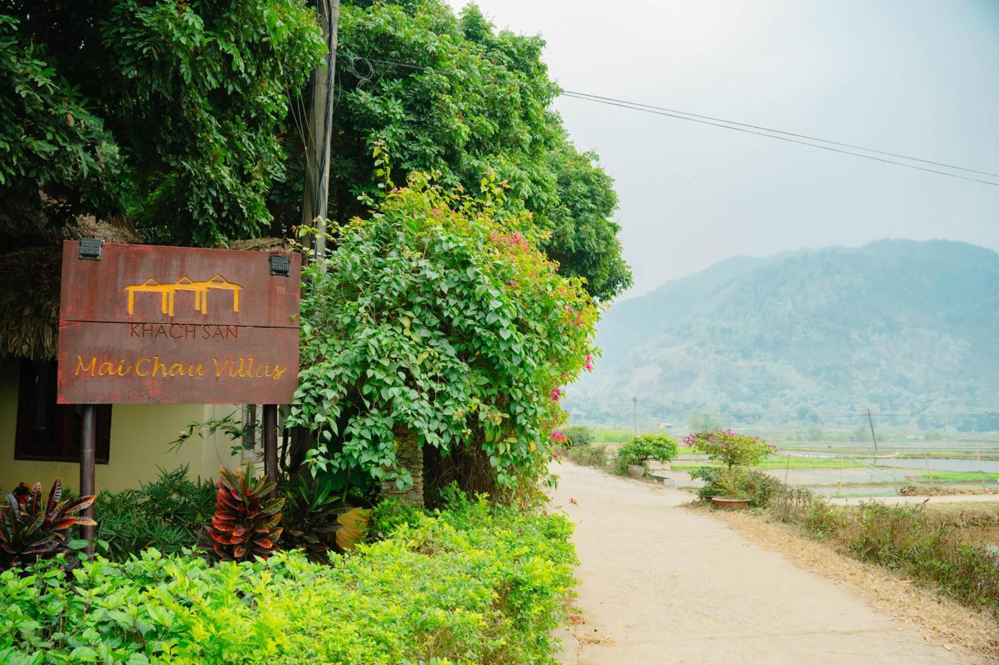 Mai Chau Villas Resort *