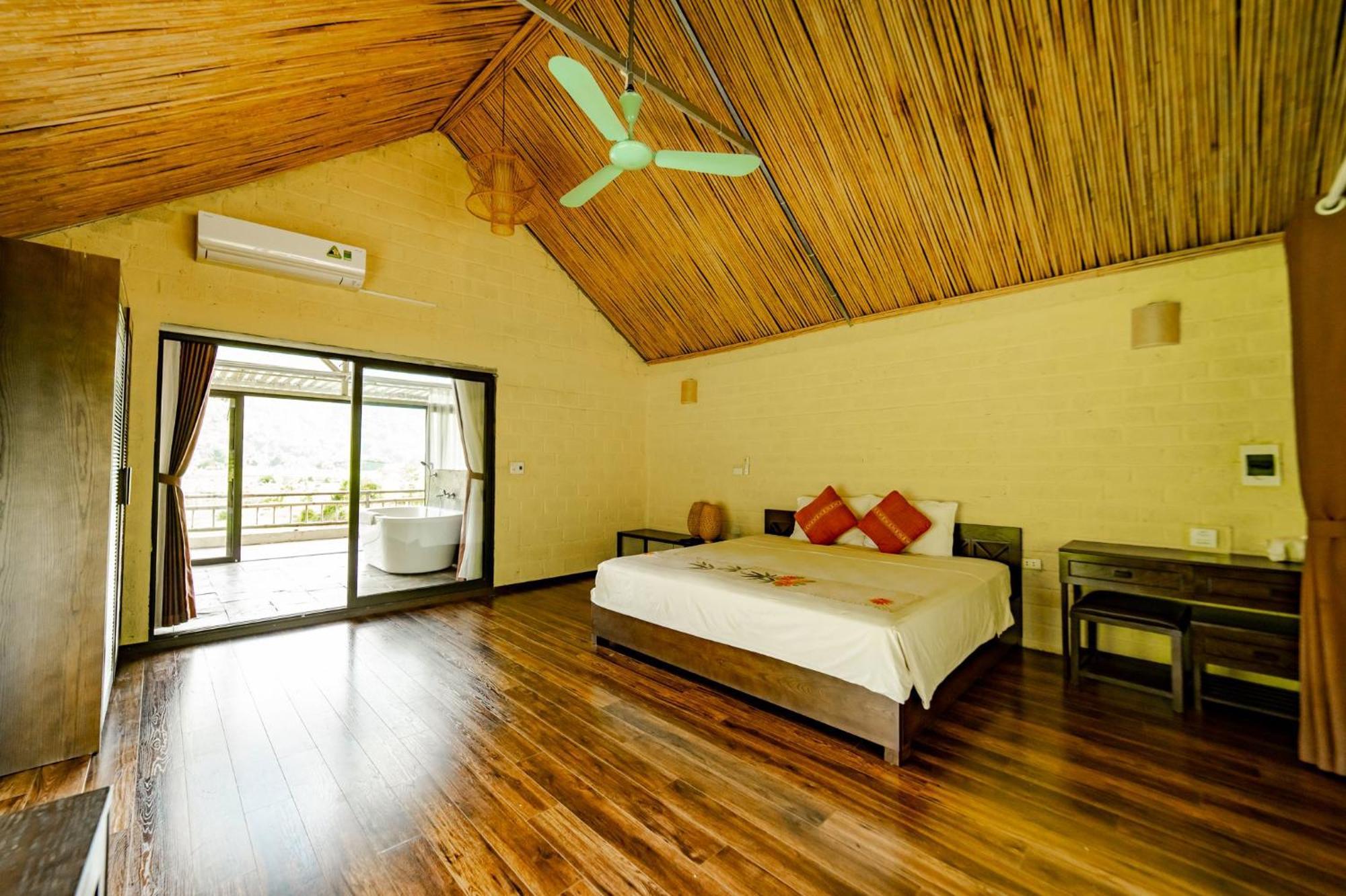 Resort Mai Chau Villas