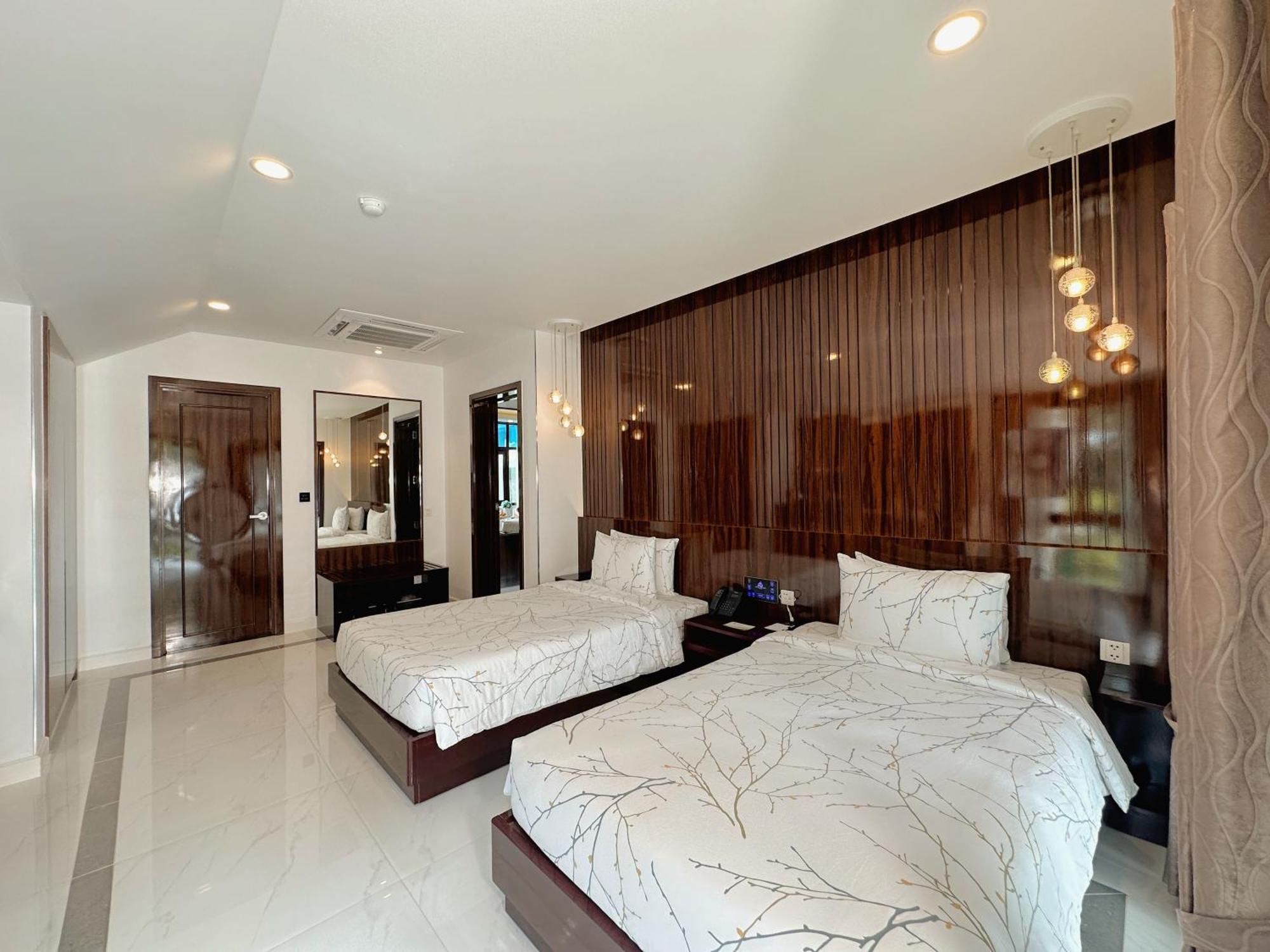 Carmelina Resort