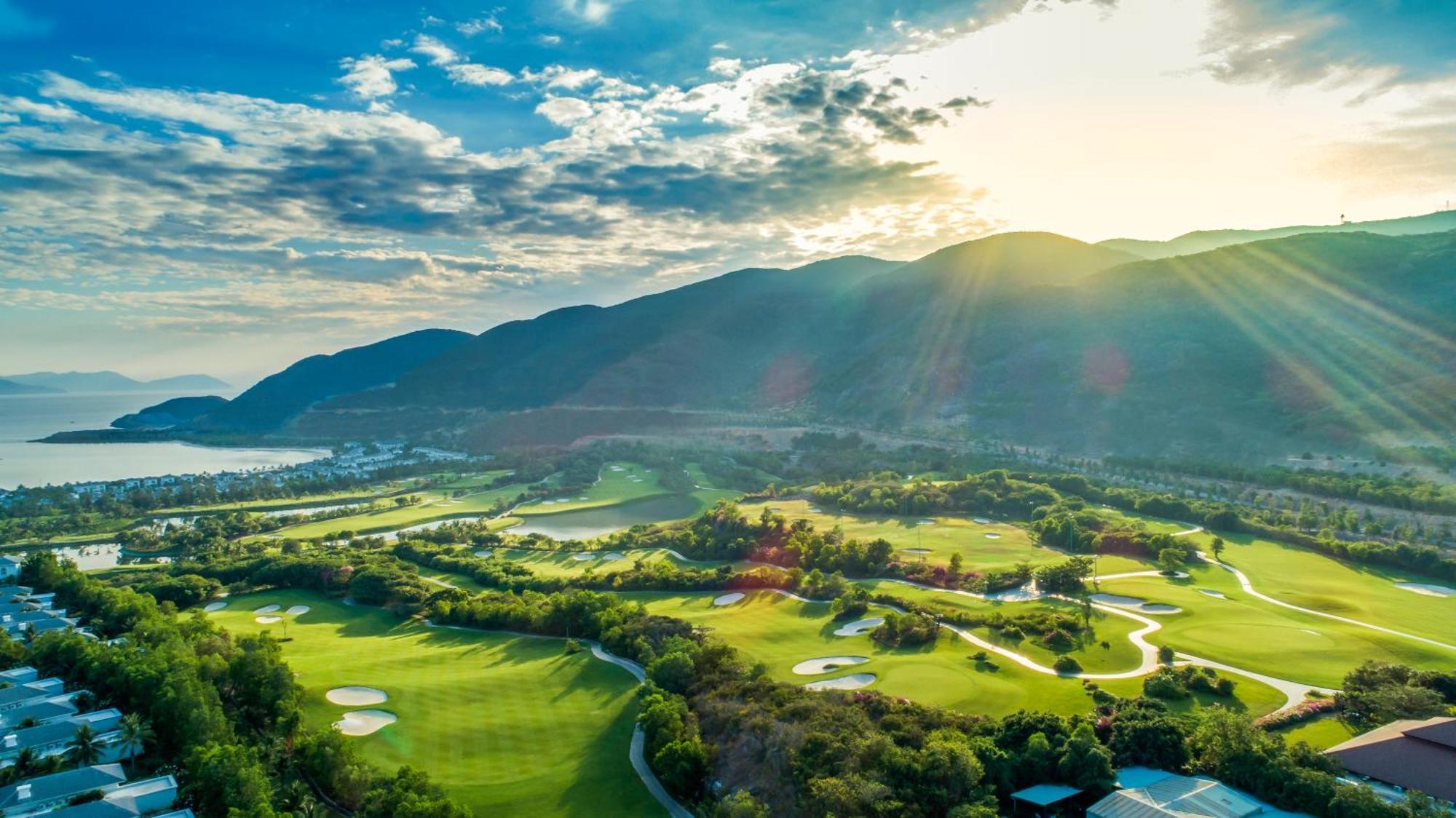 Vinpearl Discovery Sealink Khu nghỉ mát Nha Trang