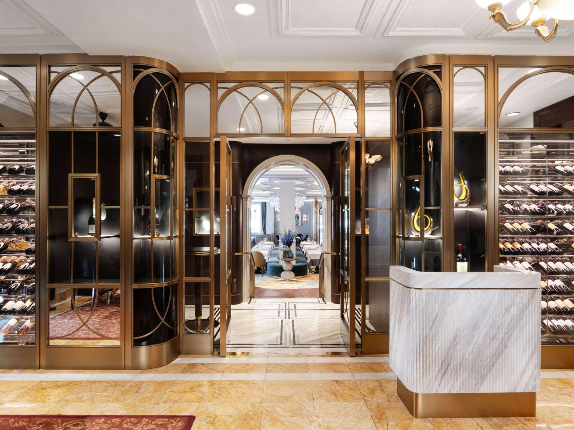 Khách sạn Sofitel Legend Metropole Hà Nội 5*