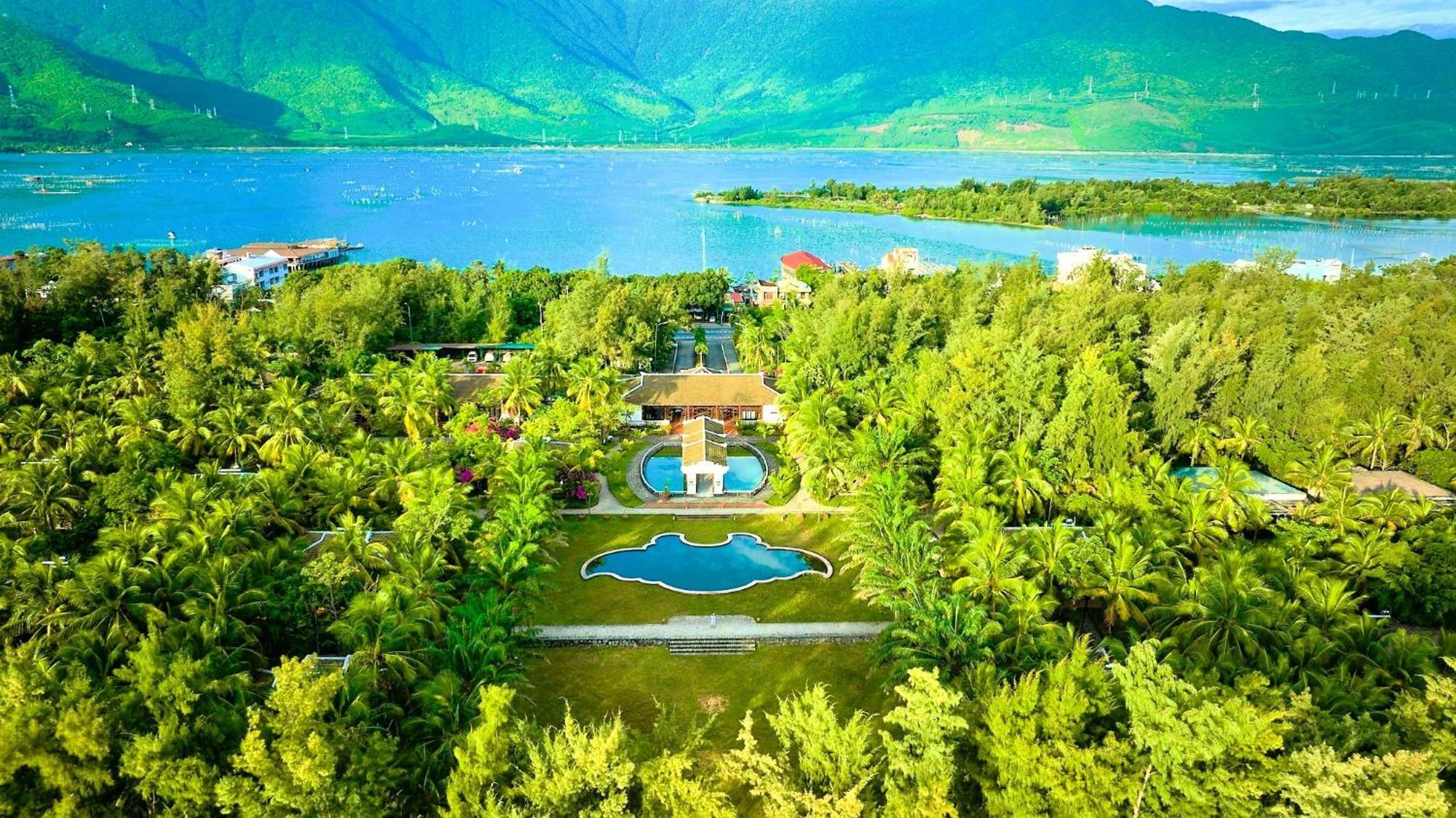 Lang Co Beach Resort Resort 4*