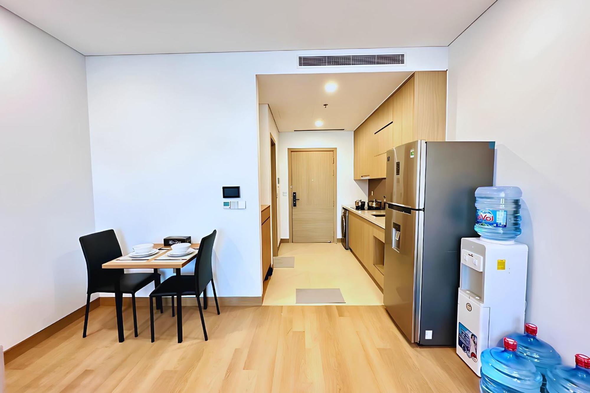 Lancaster Center Apartment Hanoi