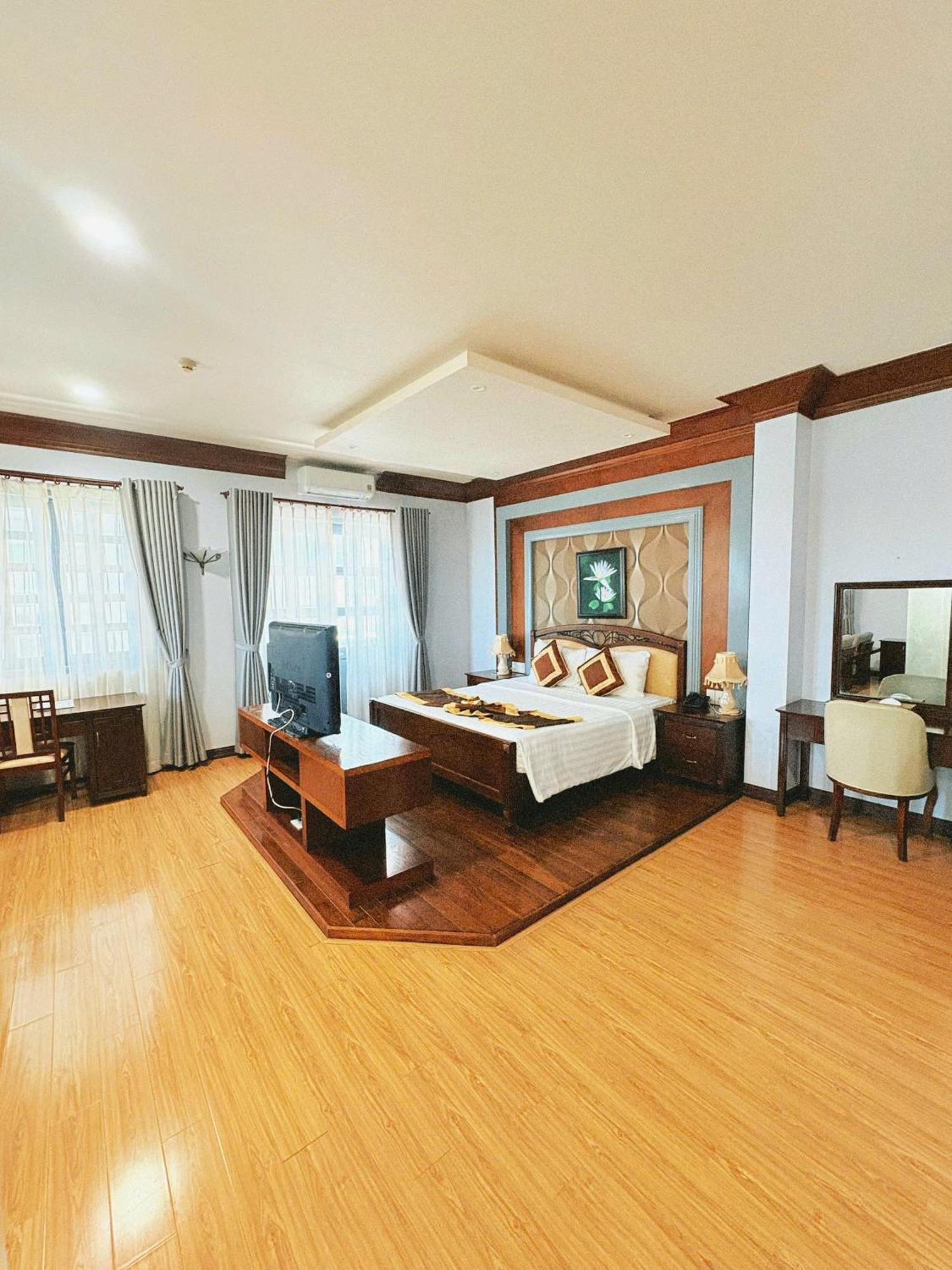 Rembrandt Hotel