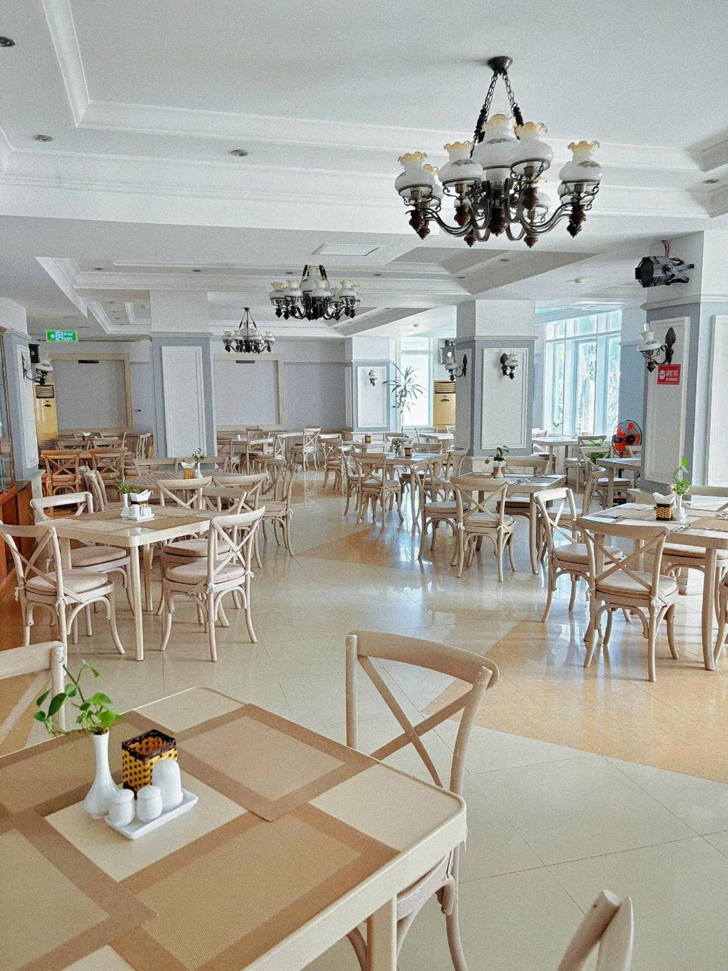 Rembrandt Hotel