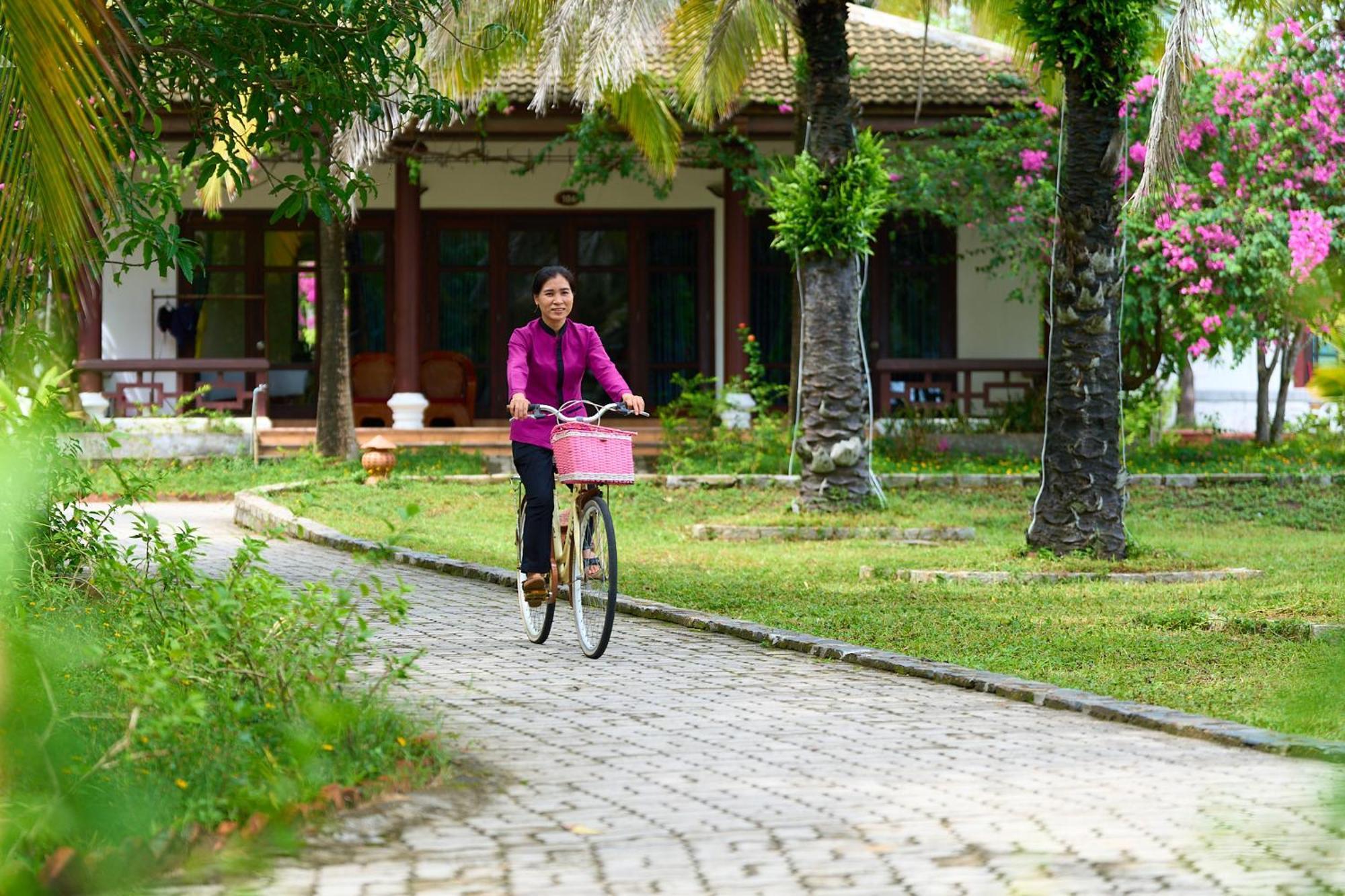Lang Co Beach Resort Resort