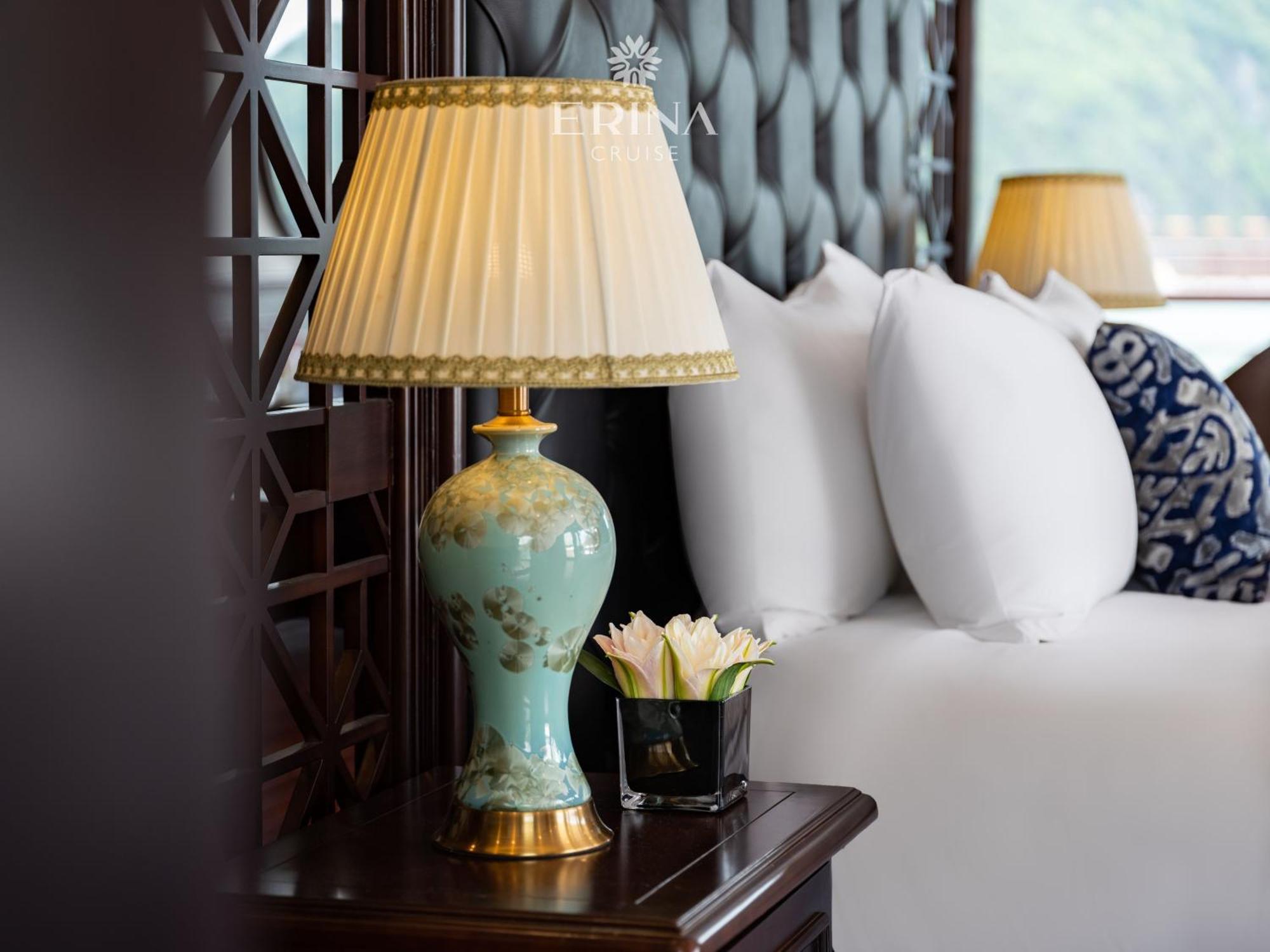  Rosa Cruise Hạ Long