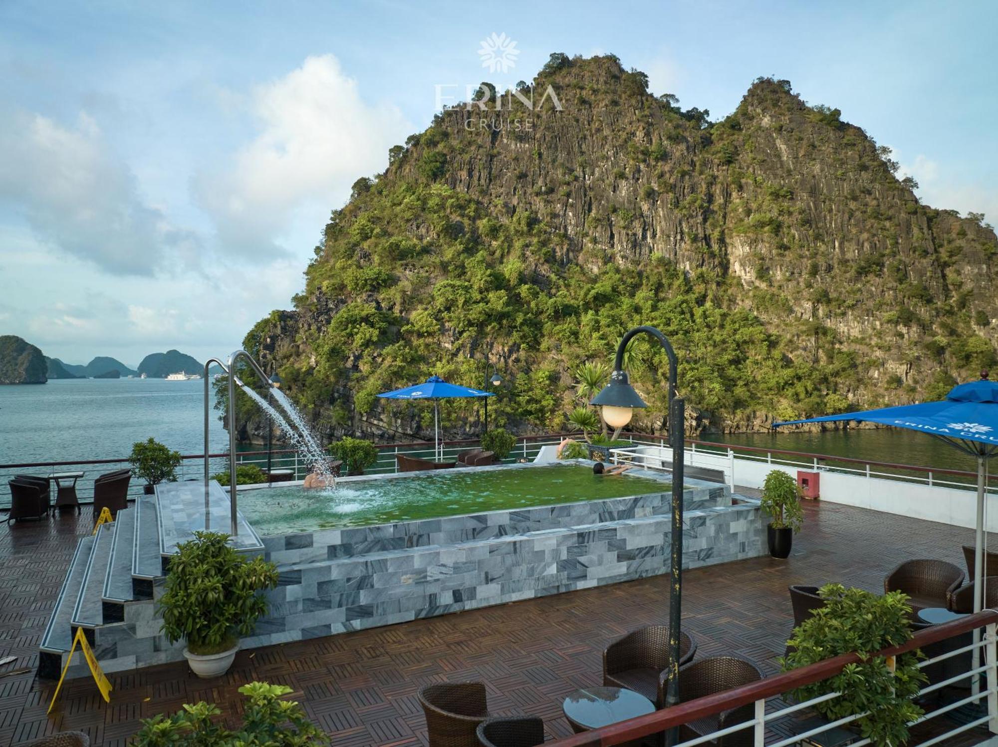 Rosa Cruise 5* Ha Long