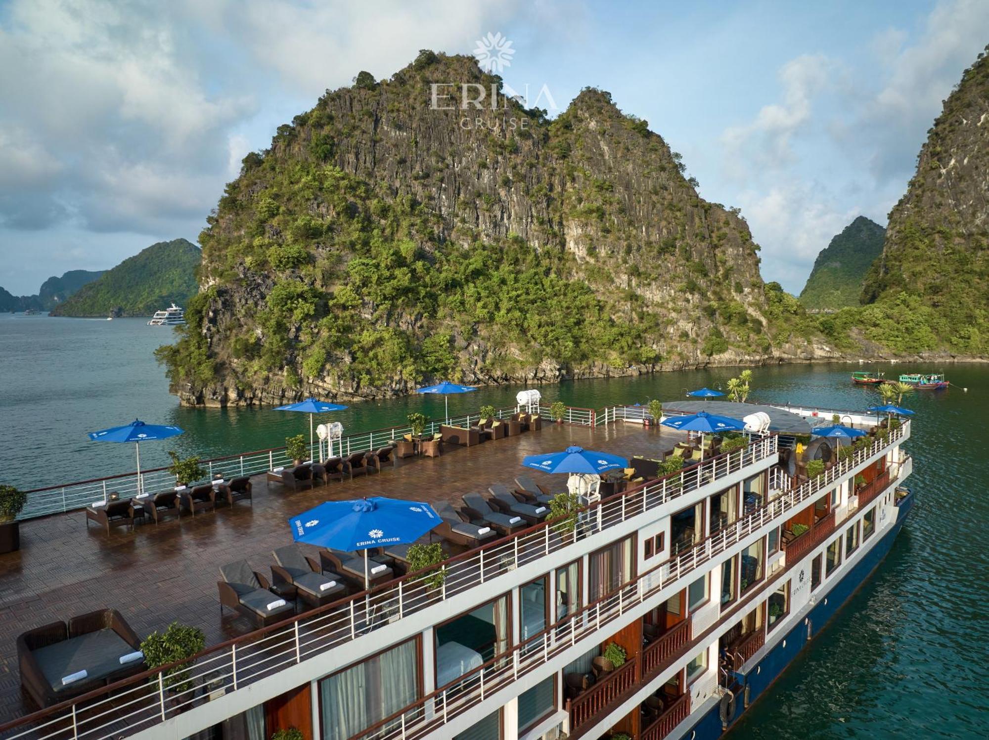  Rosa Cruise Ha Long