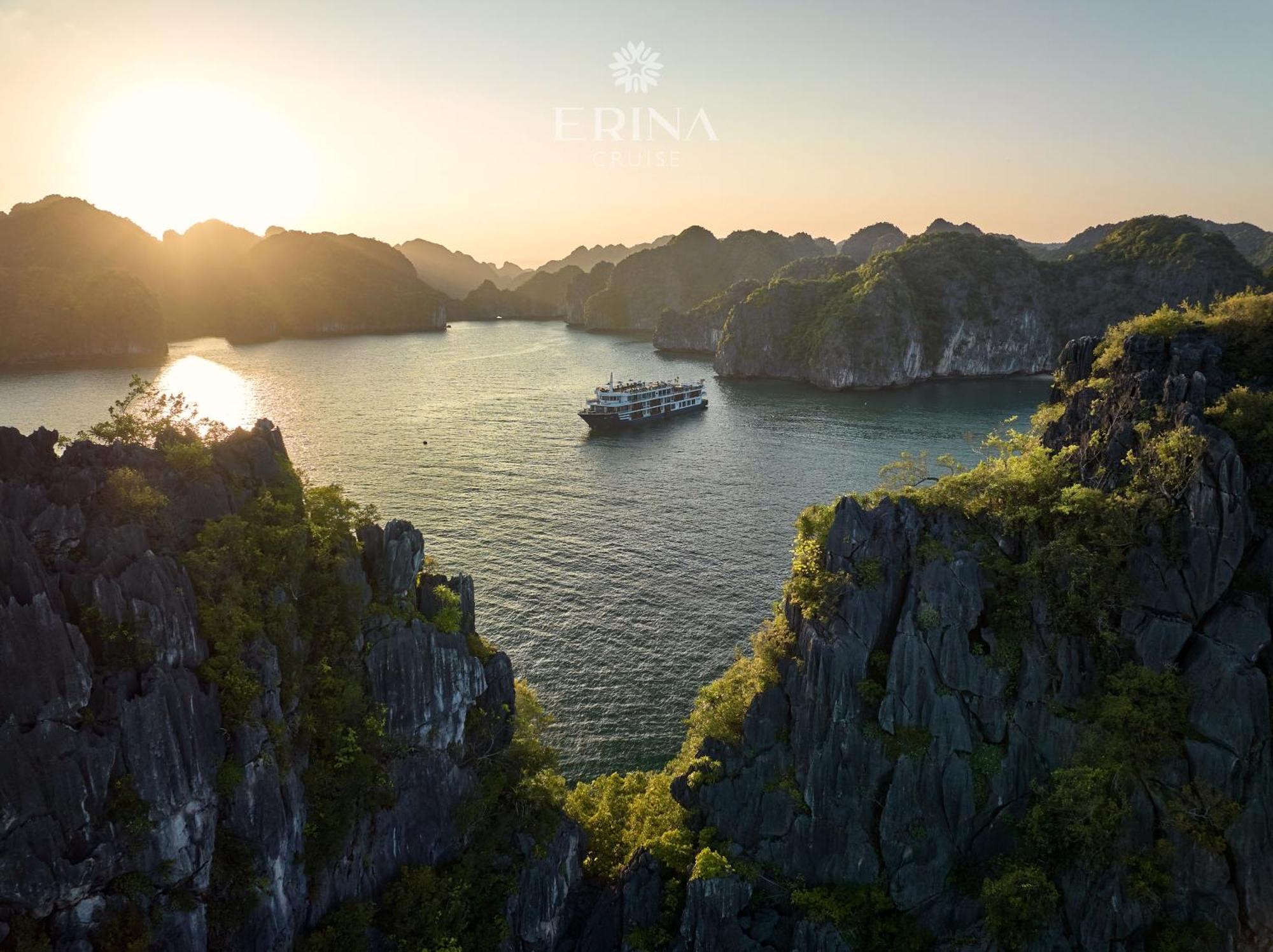Rosa Cruise 5* Ha Long