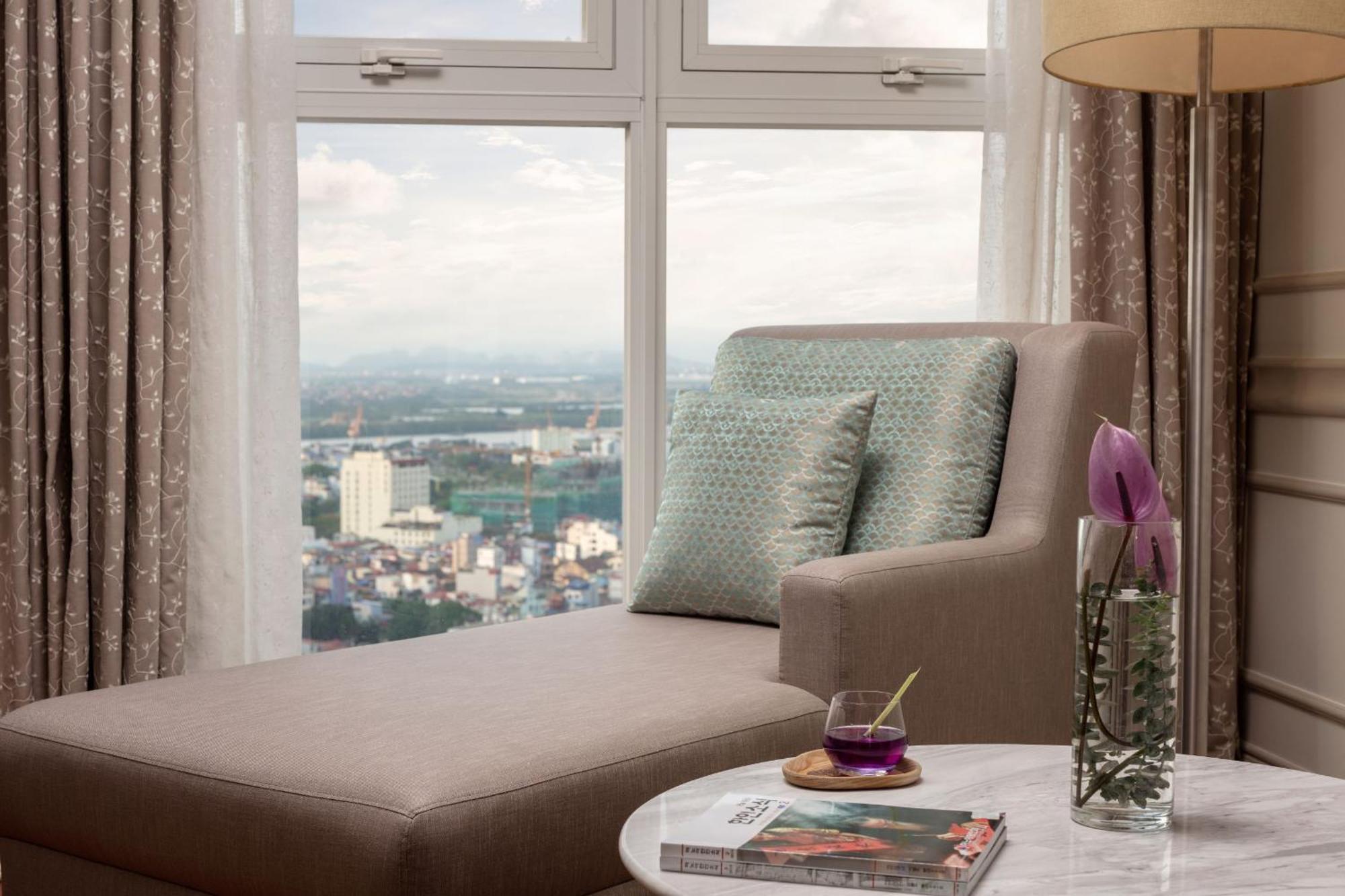 Mercure Phong